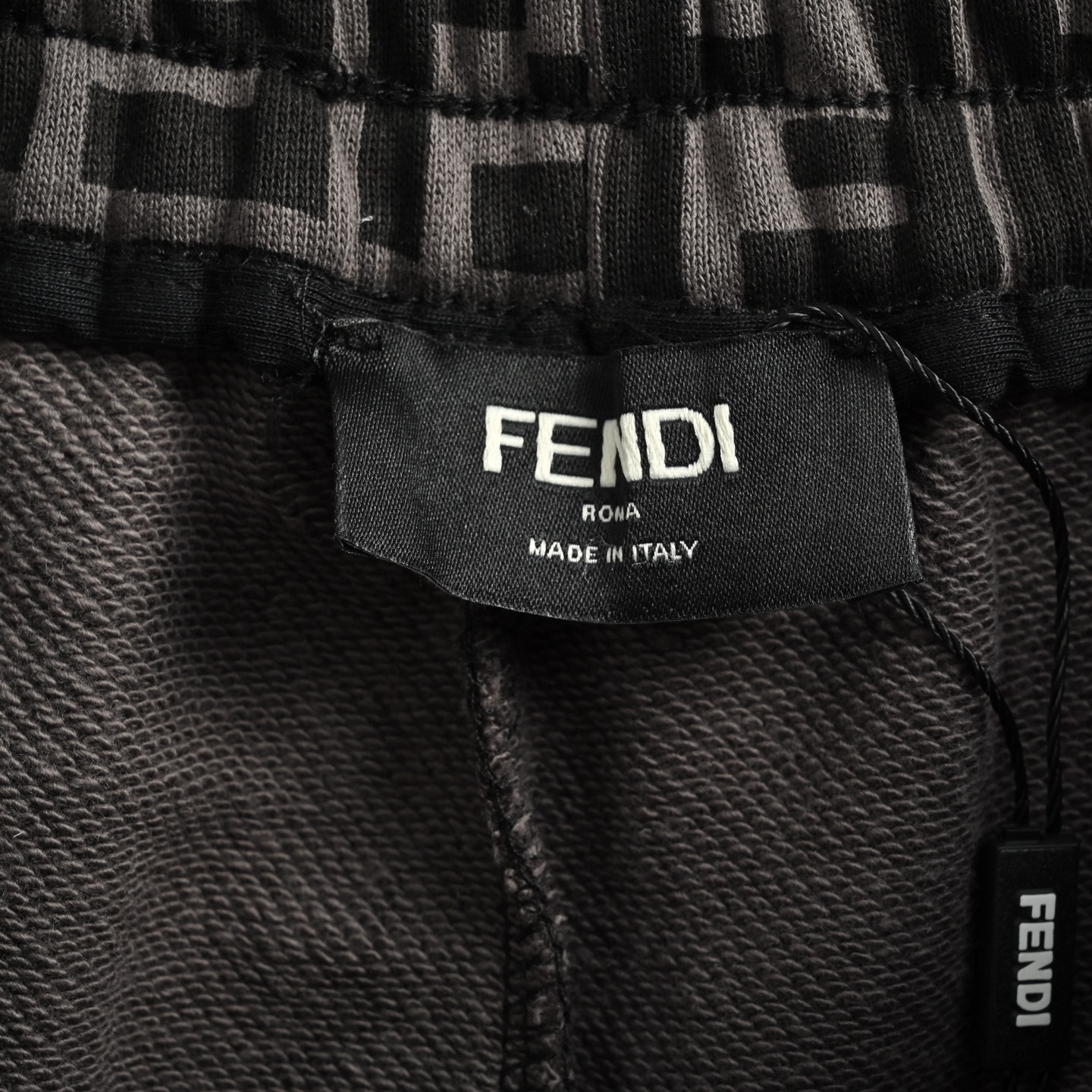 Fendi/芬迪 经典双F满印短裤 夏F老花满印休闲短裤