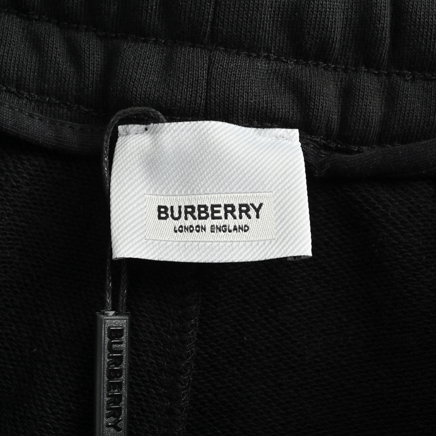 Burberry/巴宝莉 经典刺绣字母徽标短裤