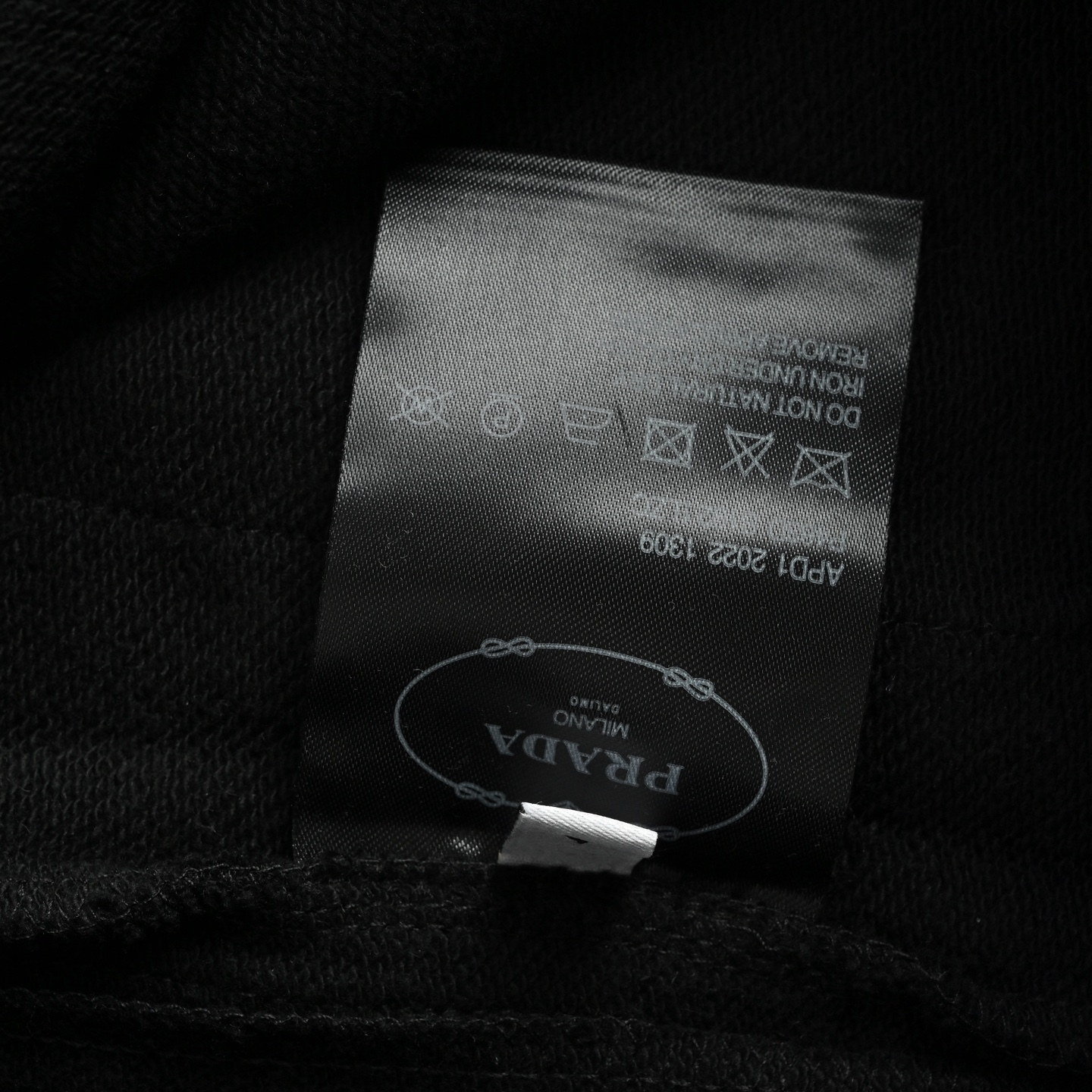 Prada/普拉达 23ss 三角标提花织带短裤 夏季新款短裤 经典铁三角标 织带拼接休闲五分裤