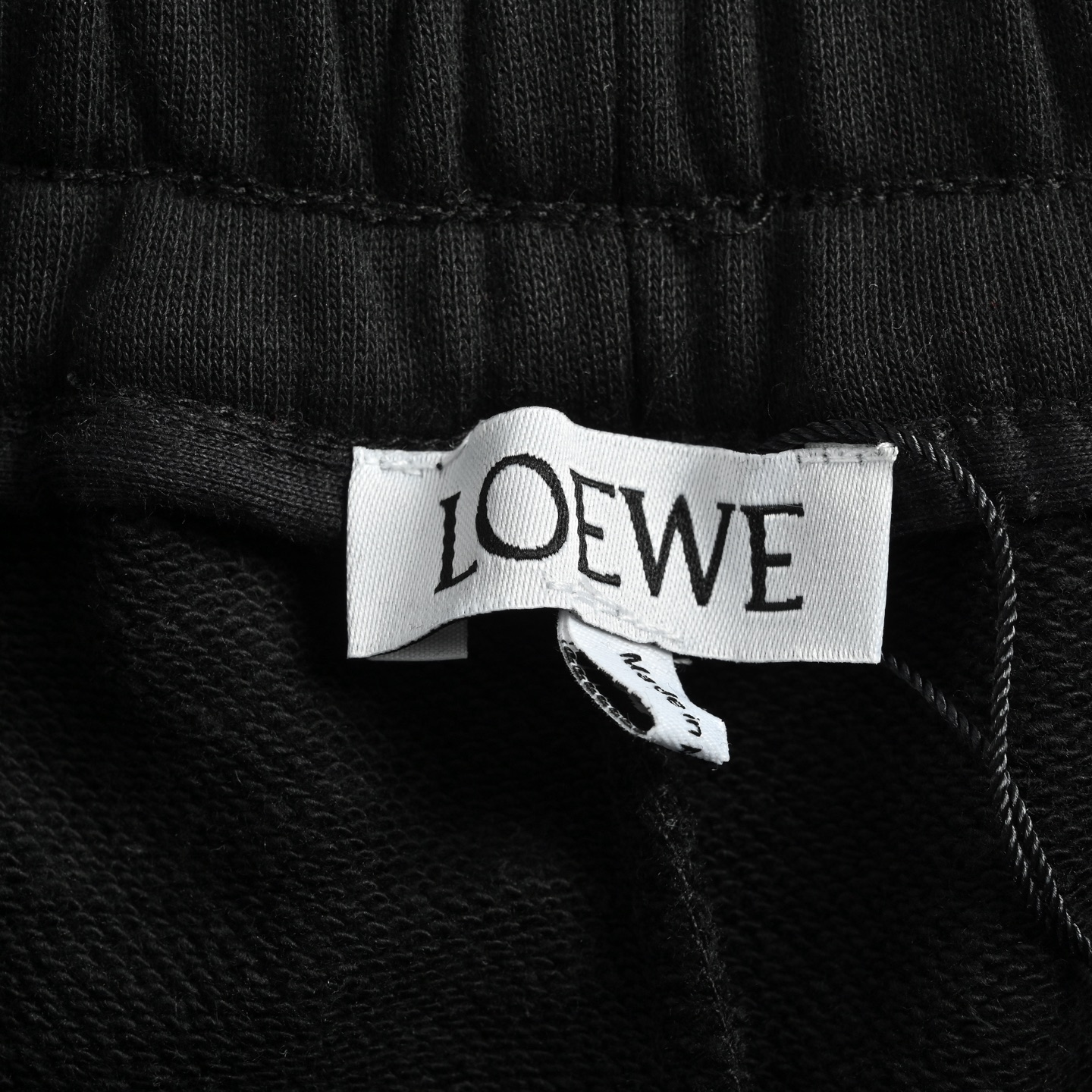 Loewe/罗意威 拼色编花织带刺绣徽标短裤