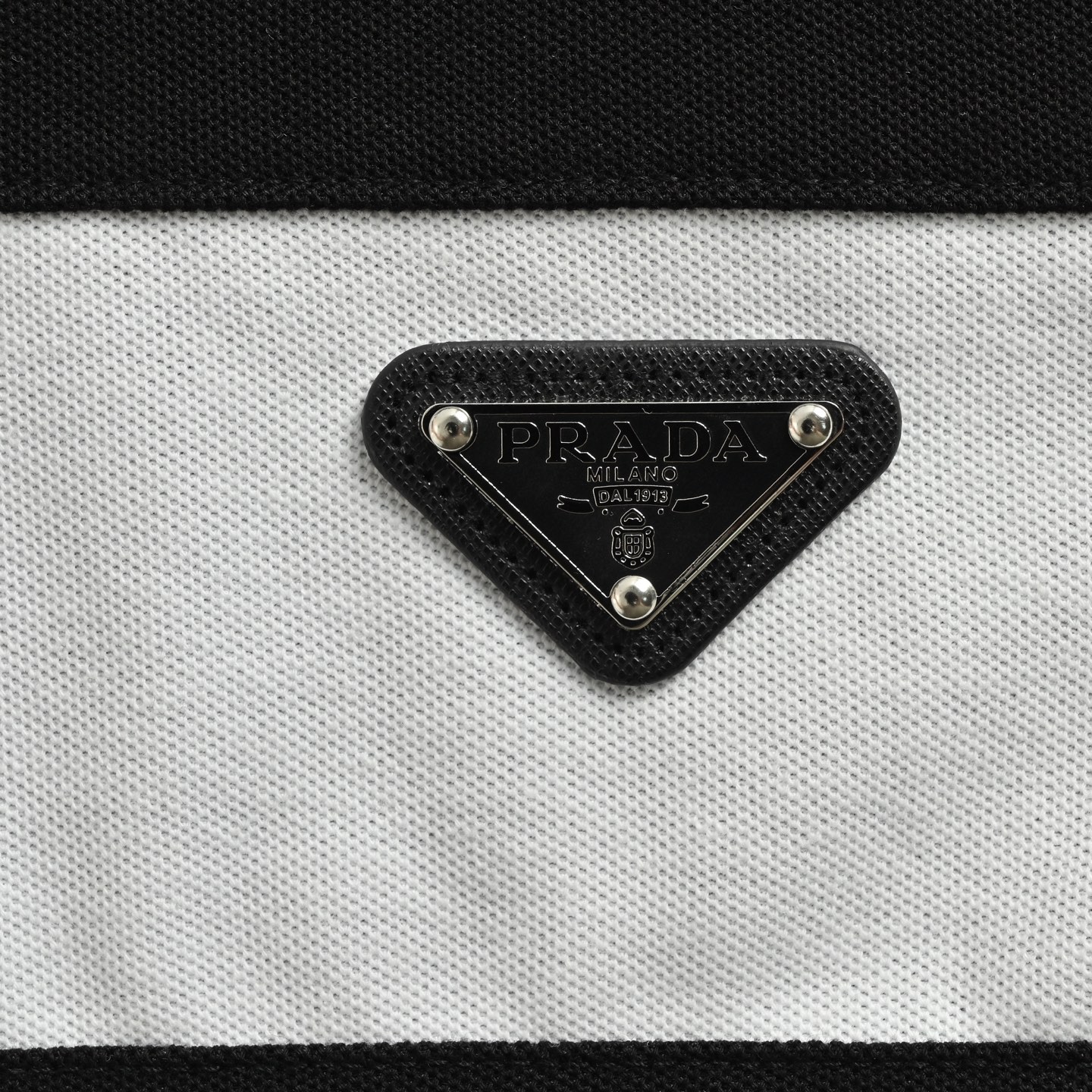 Prada/普拉达 条纹拼接三角标Polo短袖