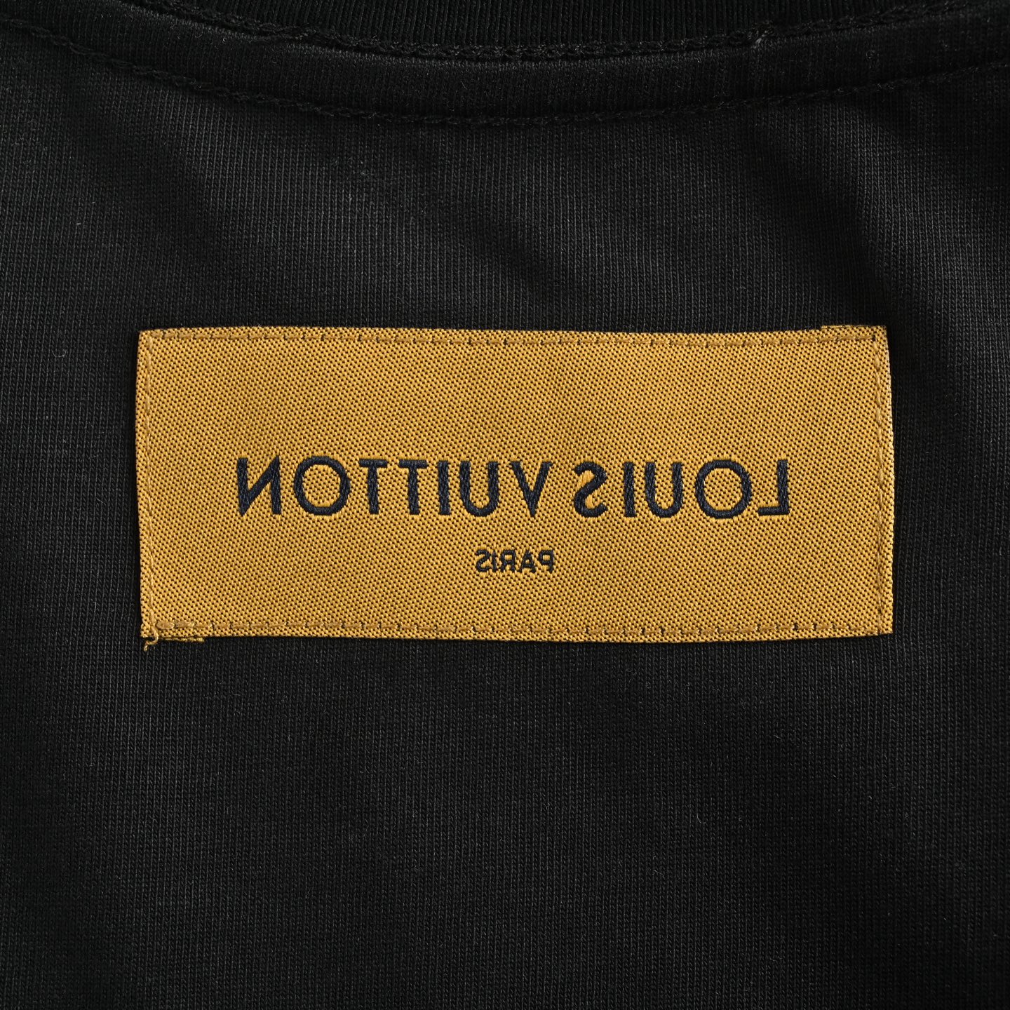 Louis Vuitton/路易威登 25ss 领口拼接logo压胶短袖