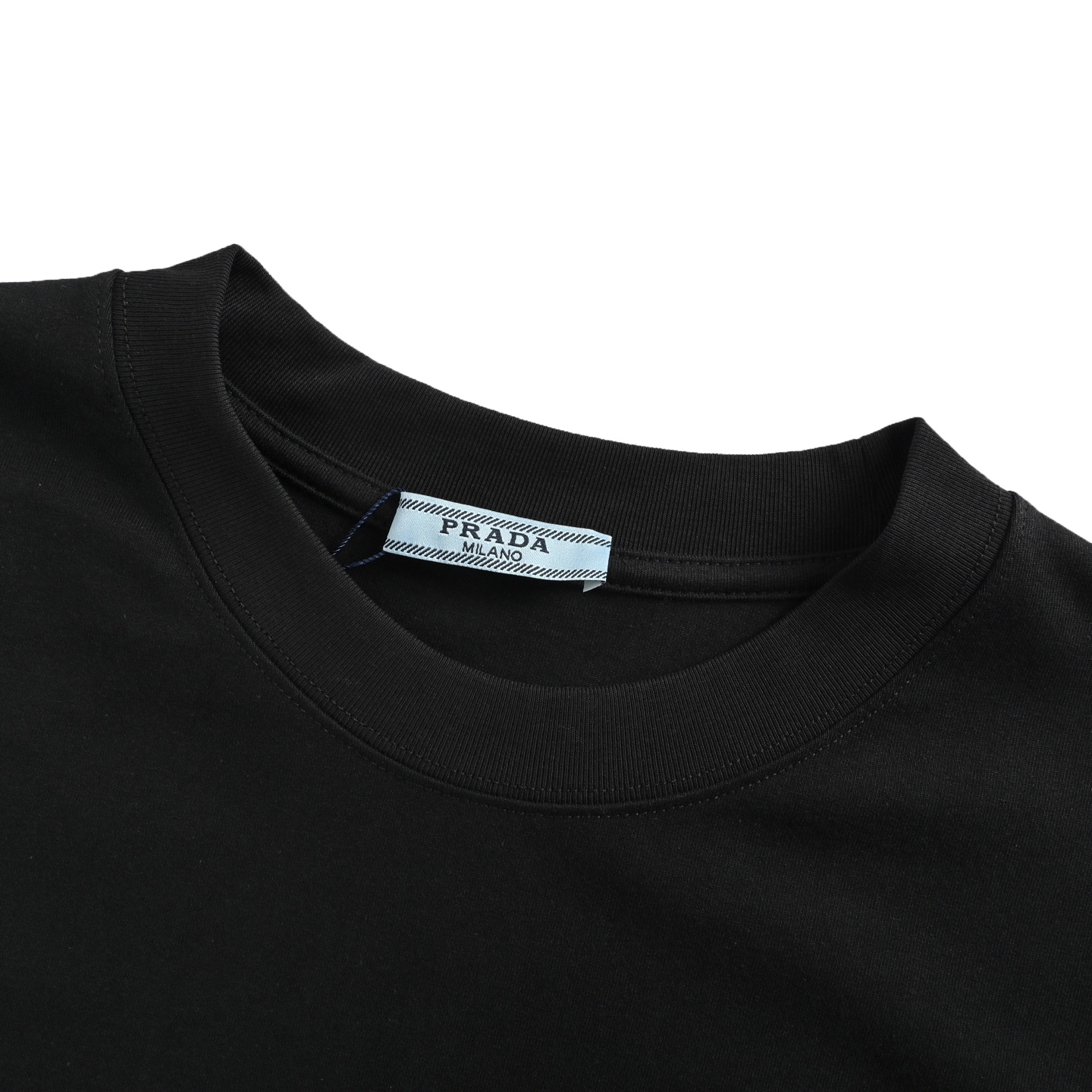 Prada/普拉达 25ss 胸口小logo贴布刺绣短袖 黑色 白色