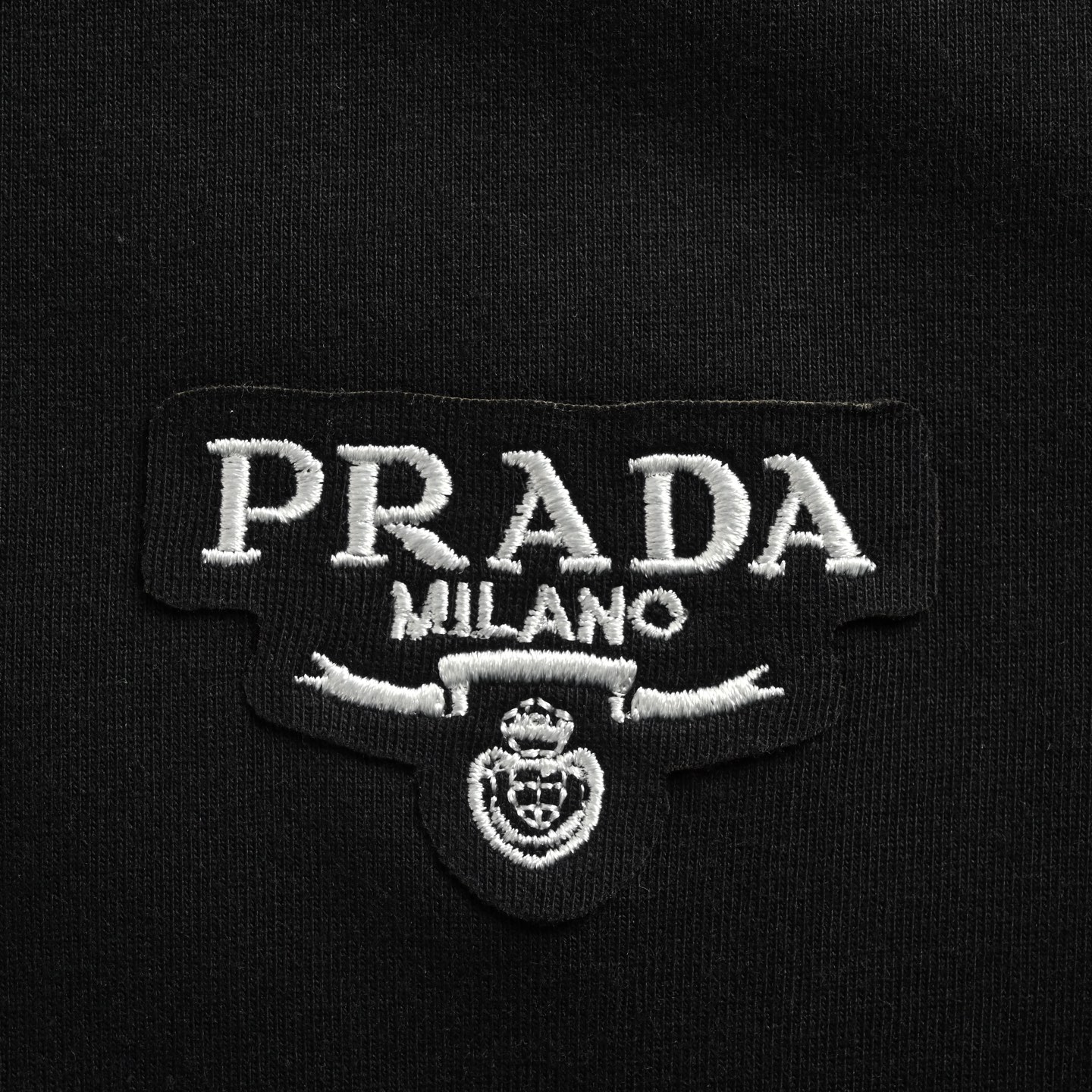 Prada/普拉达 25ss 胸口小logo贴布刺绣短袖 黑色 白色