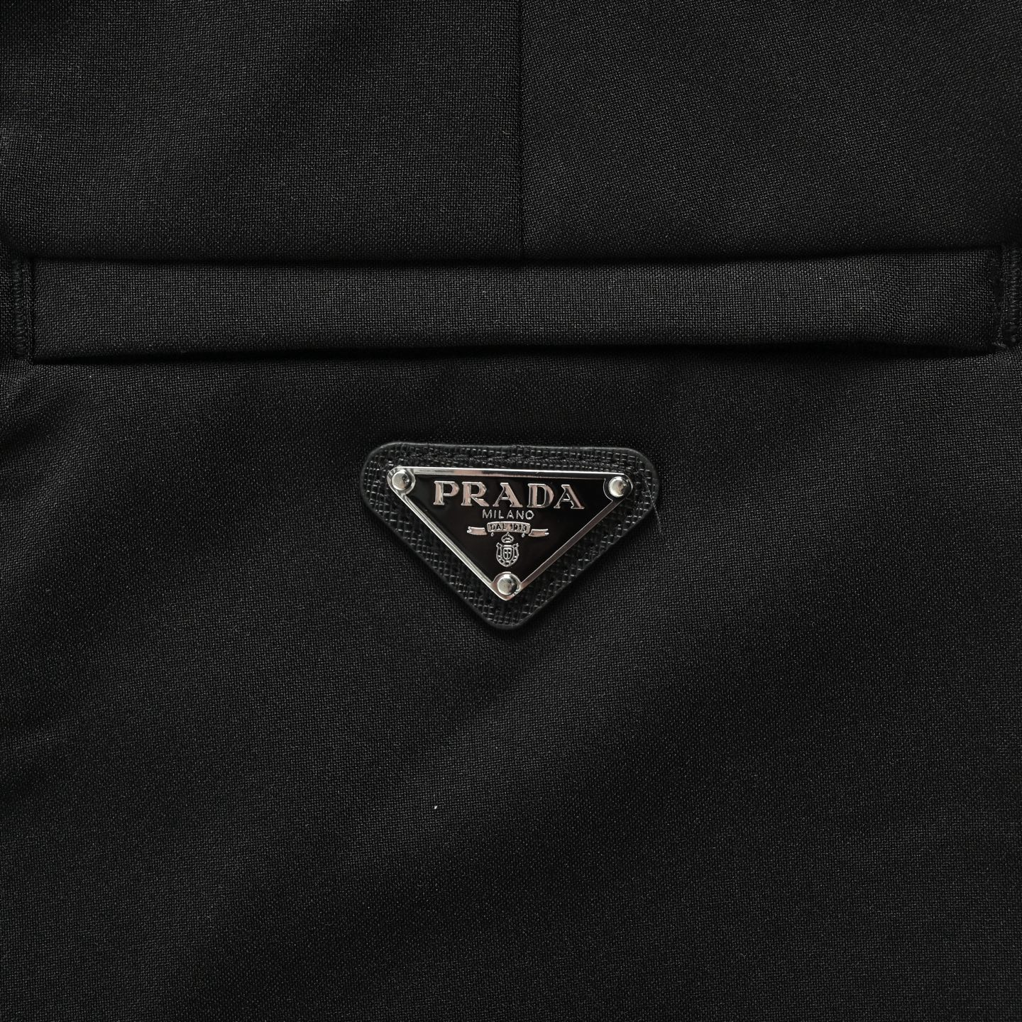 Prada/普拉达 25ss 后袋三角标弹力西裤