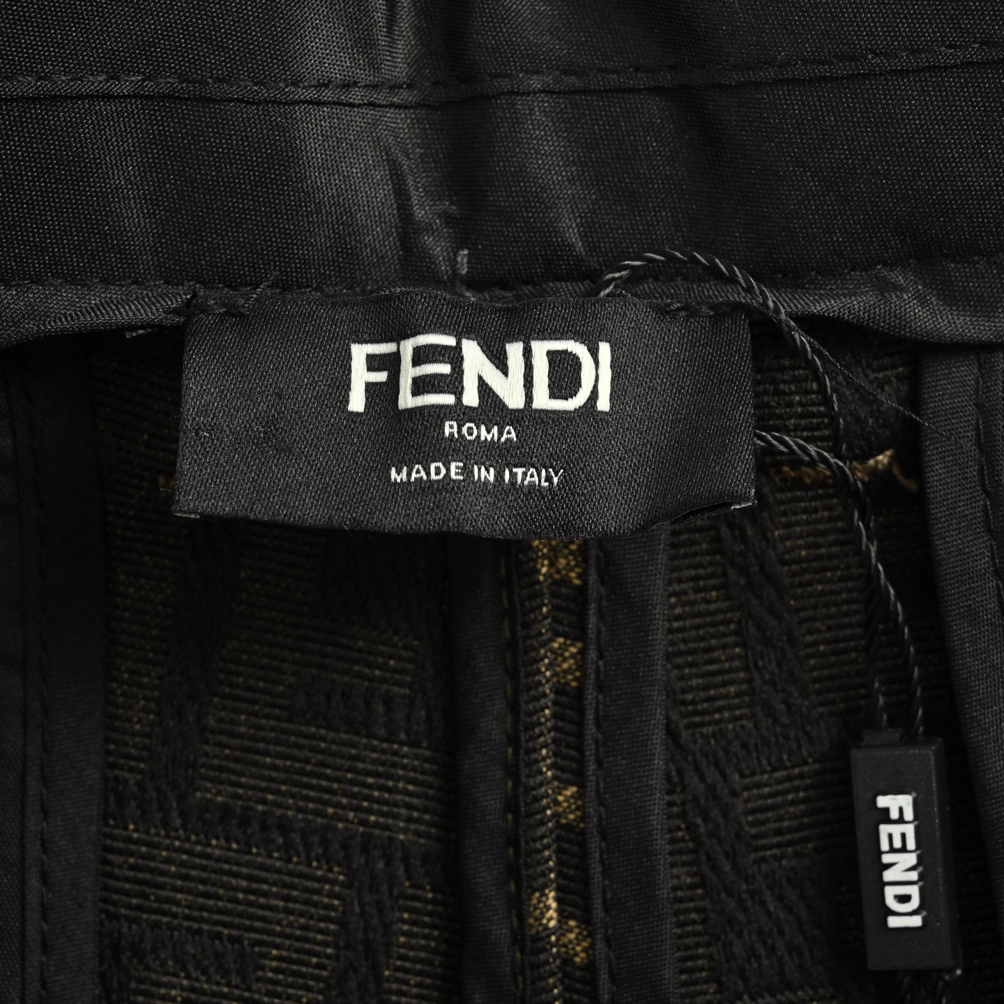 Fendi/芬迪 FF满印老花提花短裤