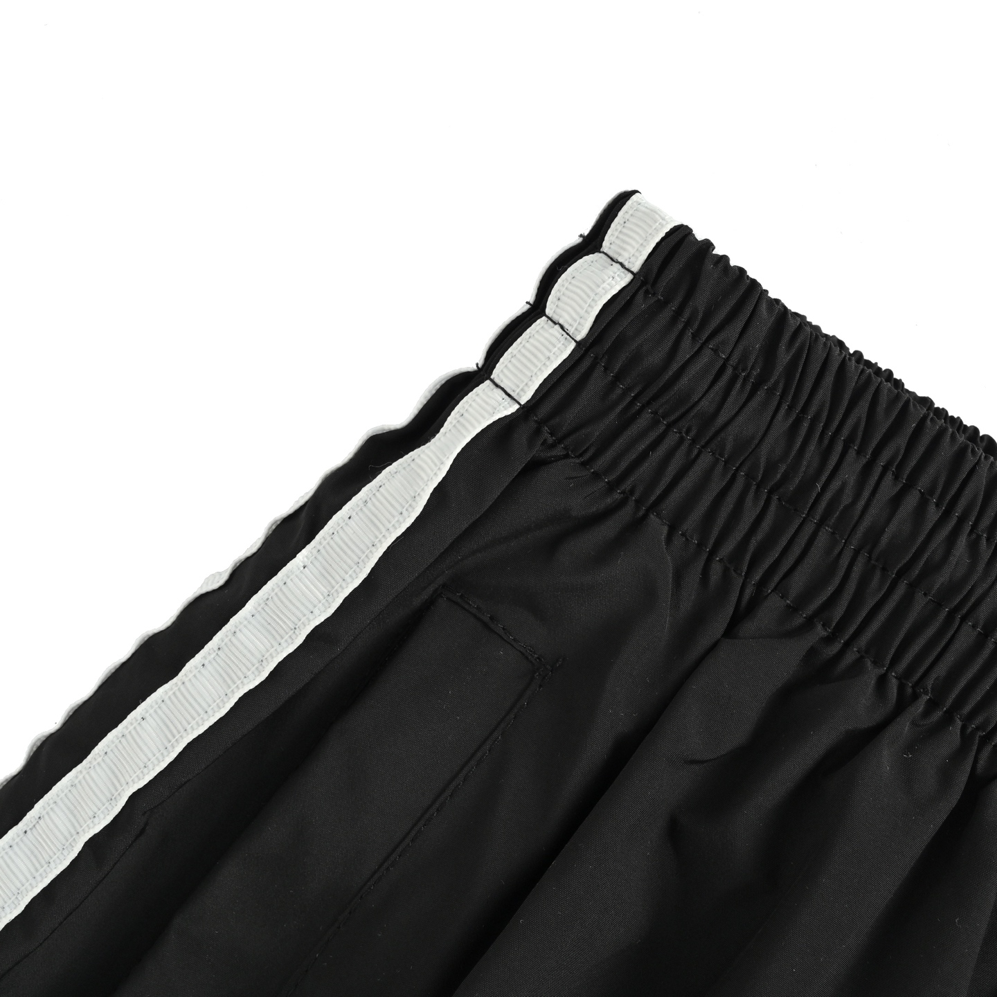 Balenciaga & Adidas 联名刺绣三叶草短裤