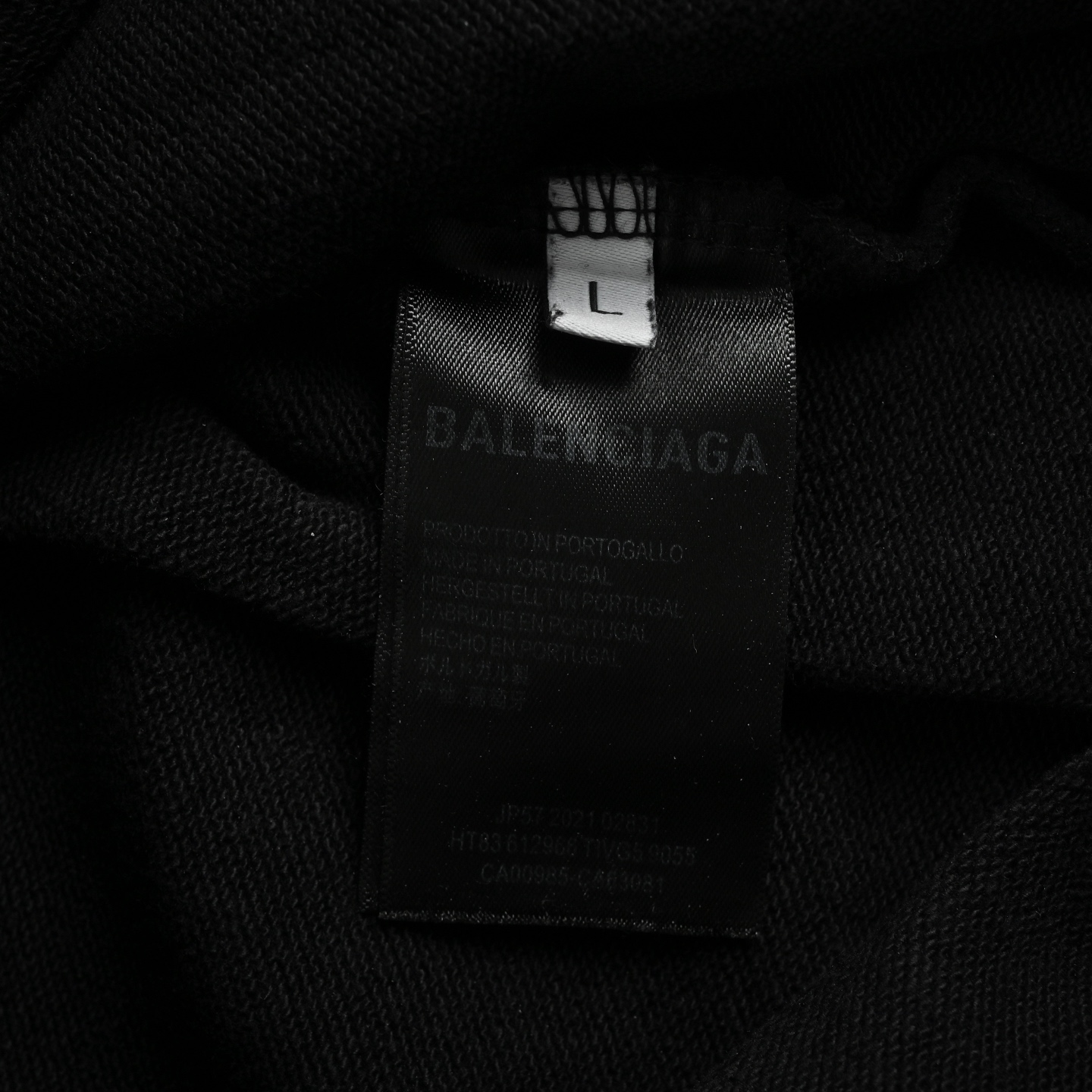Balenciaga/巴黎世家 25ss 双环火焰炒雪花水洗破洞短裤