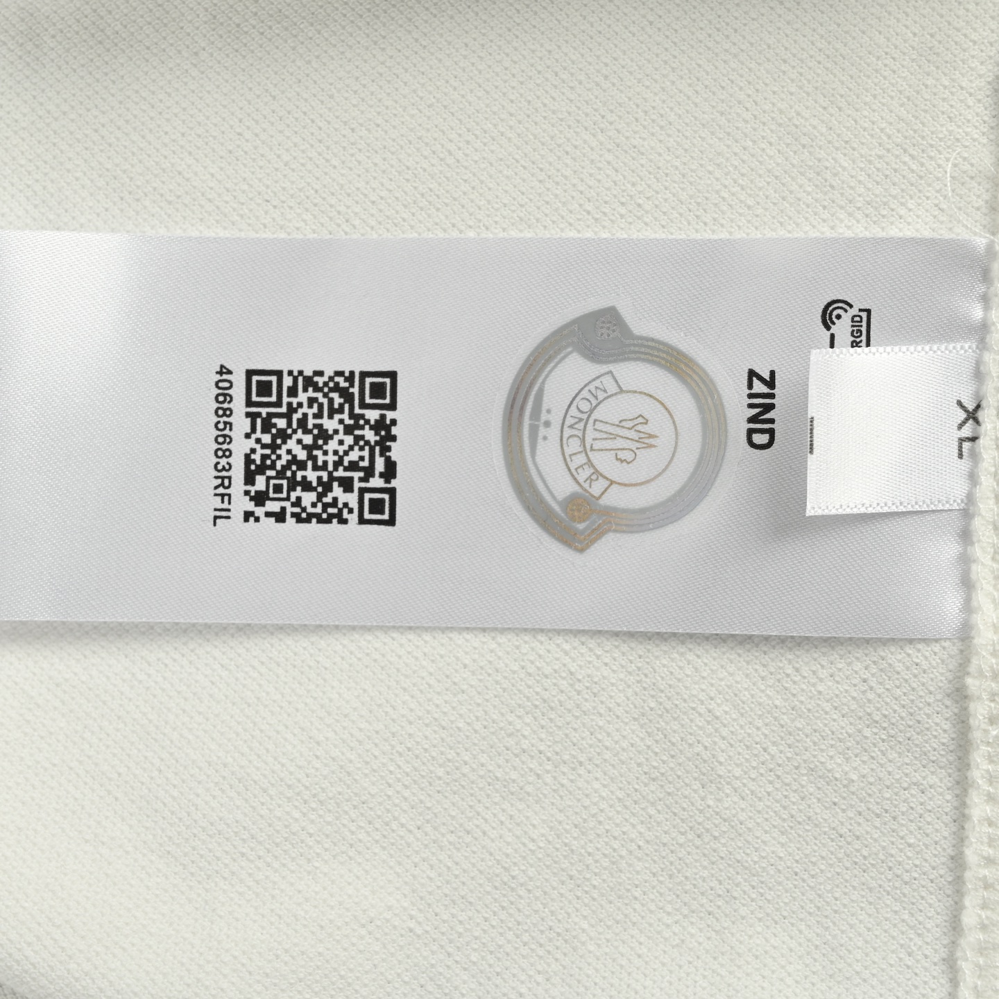 Moncler/蒙口 胸口徽标刺绣Polo短袖 白色 宝蓝