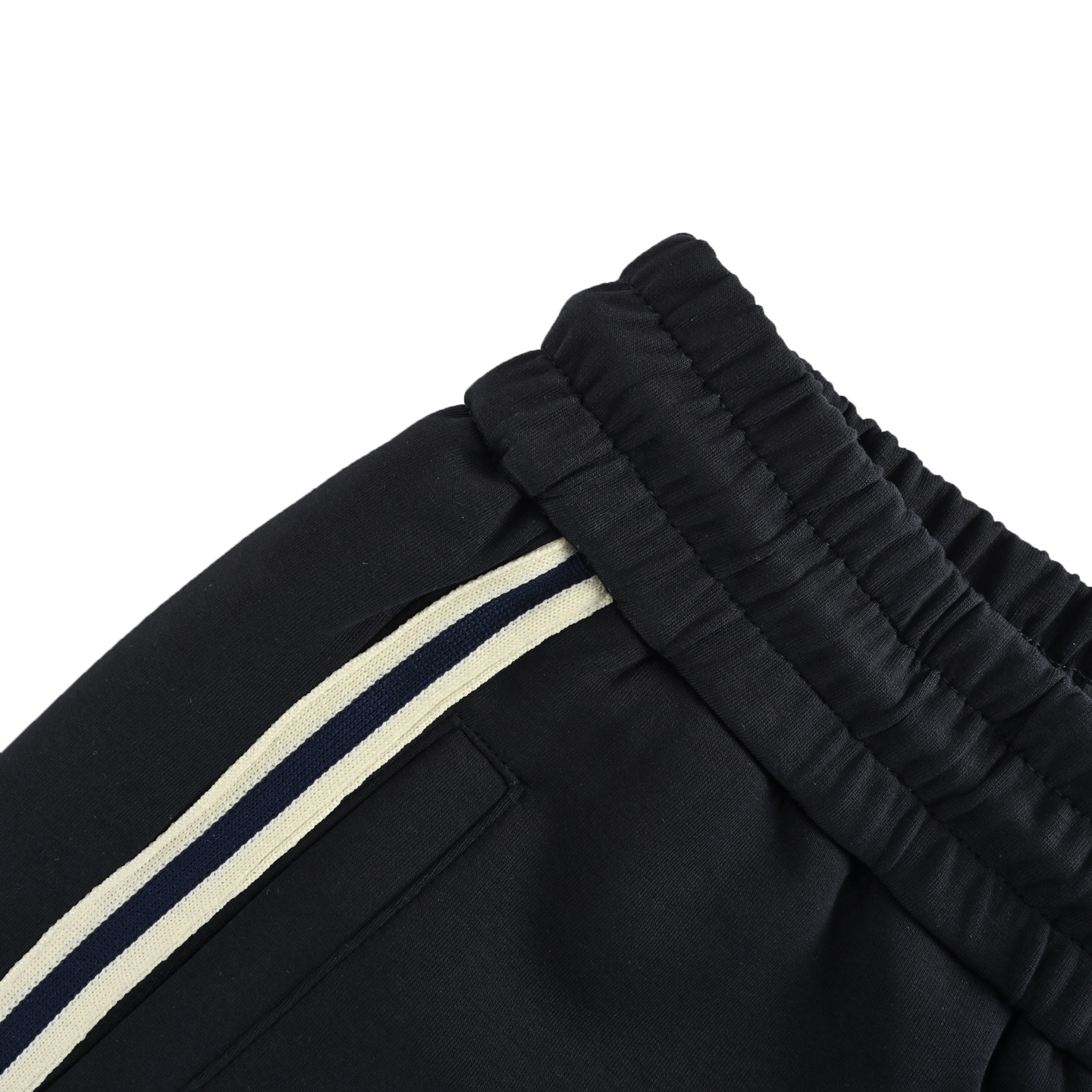 Gucci/古驰 25ss 侧边织带刺绣字母短裤 杏色 黑色-High Quatity Cheap Brand wholesale wholesaler seller Clothes Bags handbags Sneakers Top Fashion Clothing Shoes from China Factory Chinese suppliers best Quality Beautiful Price Gucci/古驰 25ss 侧边织带刺绣字母短裤 杏色 黑色