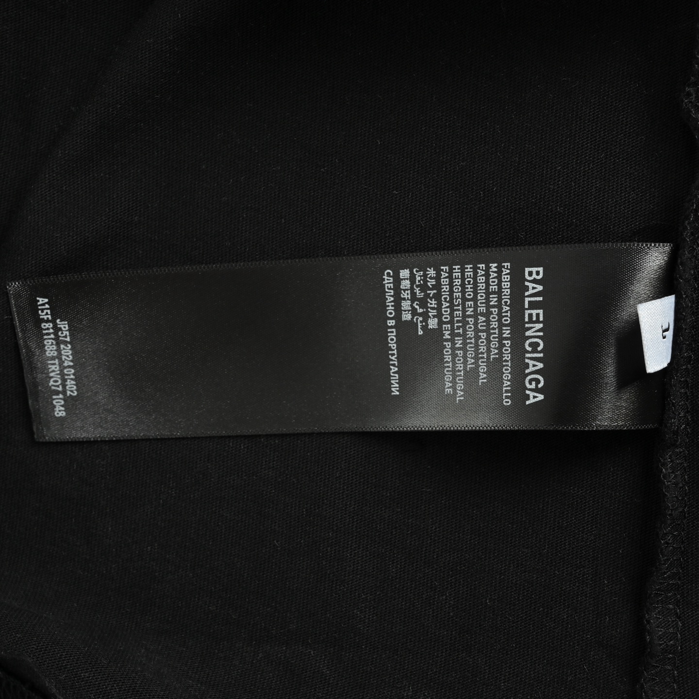 Balenciaga/巴黎世家 25ss 情人节限定爱心字母破洞水洗短袖