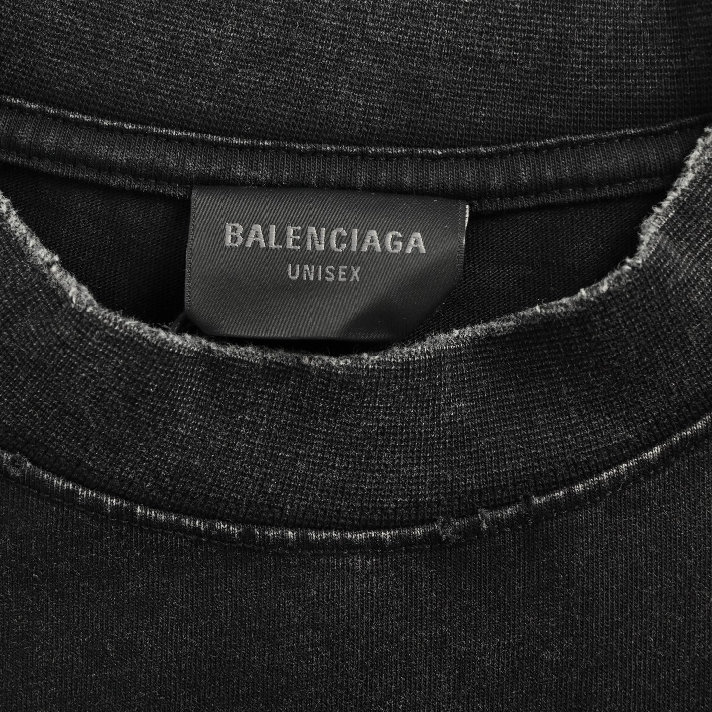 Balenciaga/巴黎世家 25ss 情人节限定爱心字母破洞水洗短袖