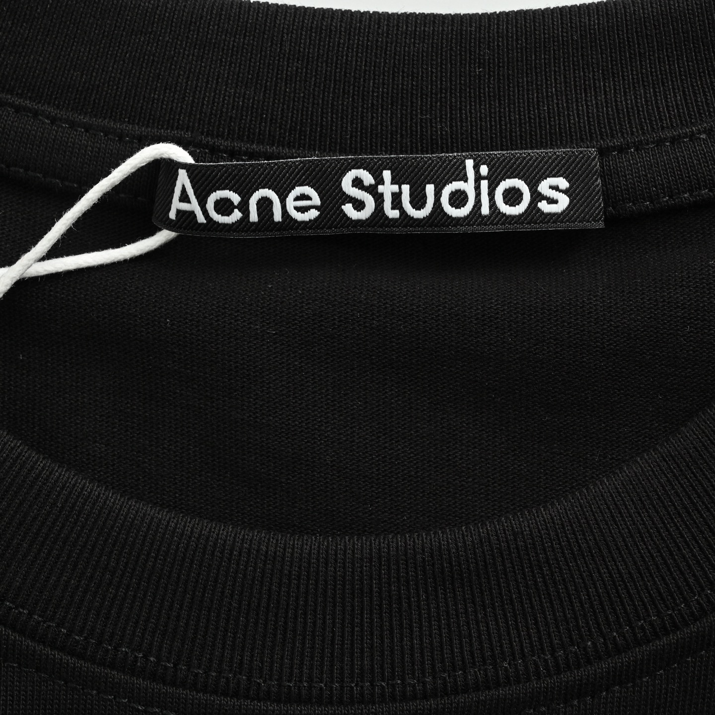 Acne Studios 25ss 刺绣字母logo短袖