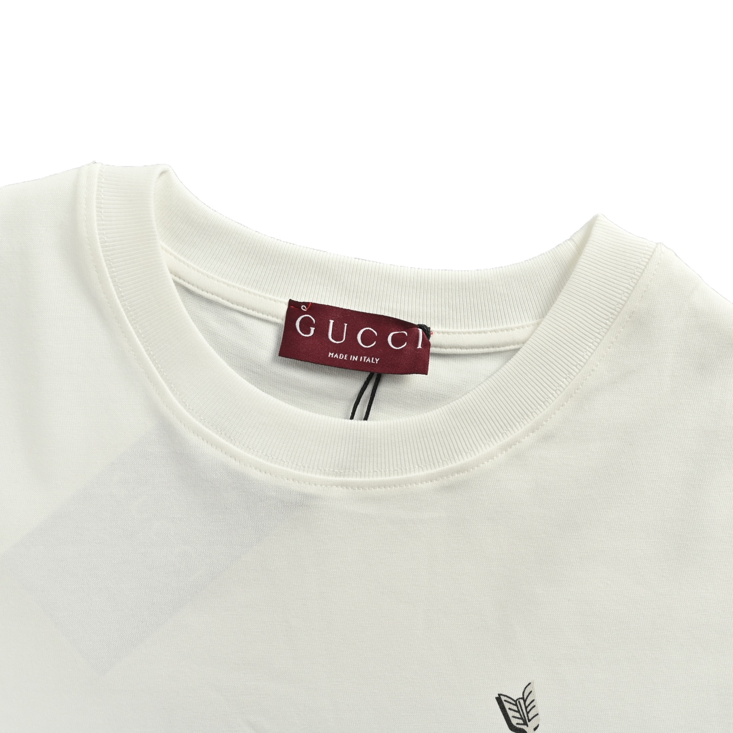 Gucci/古驰 25ss 口袋爱心印花短袖