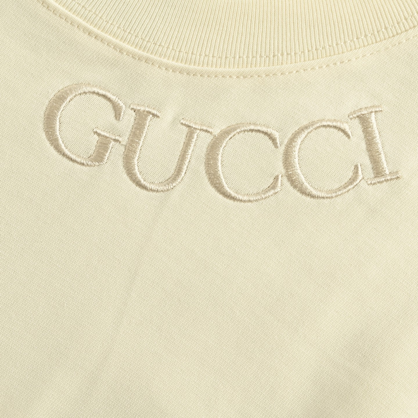 Gucci/古驰 25ss 领口字母徽标刺绣短袖