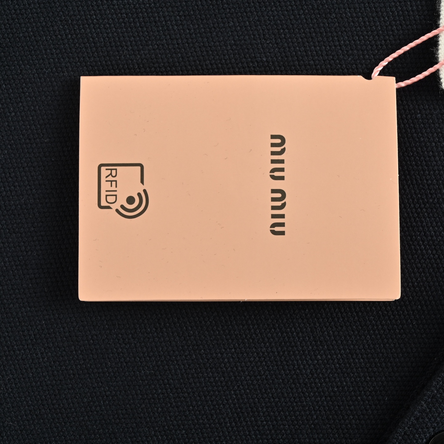 Miu Miu/缪缪 25ss 胸口压胶字母Polo短袖 白色宝蓝