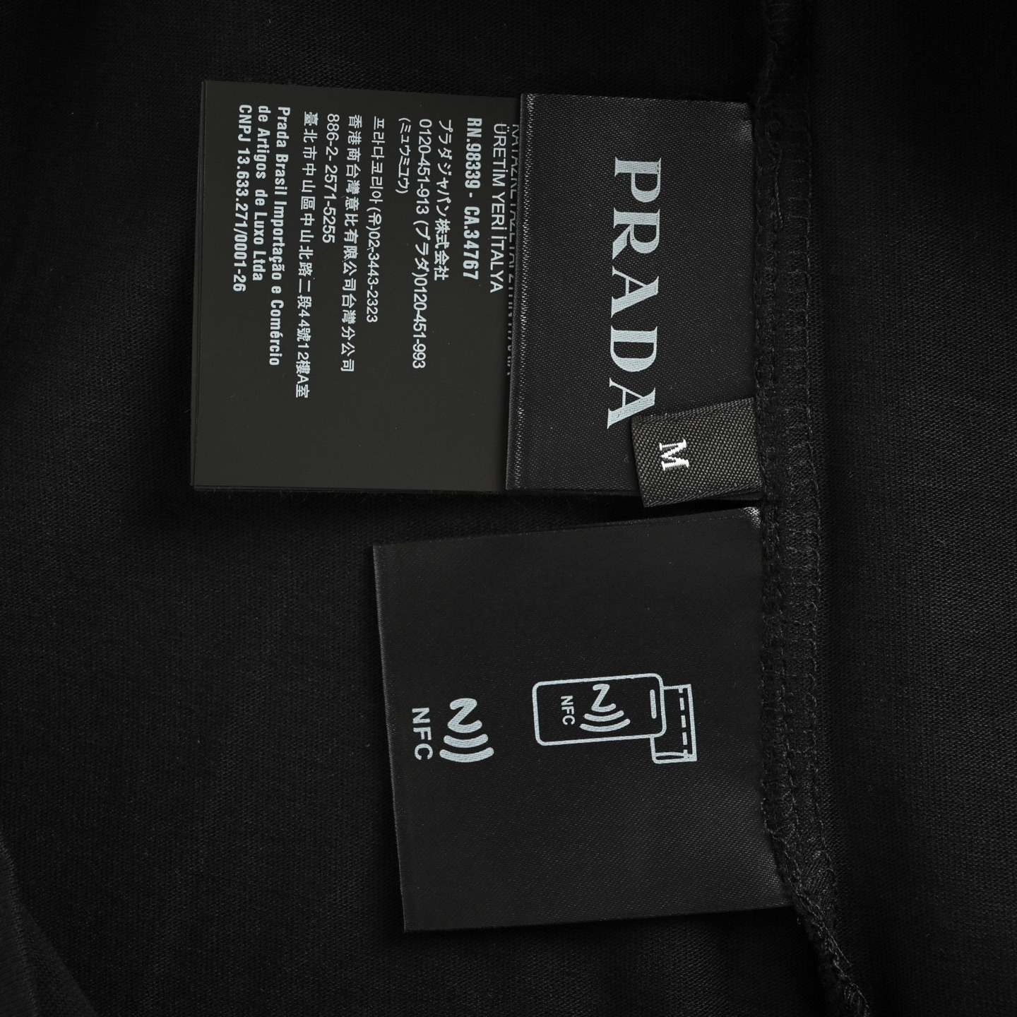 Prada/普拉达 经典口袋三角标短袖