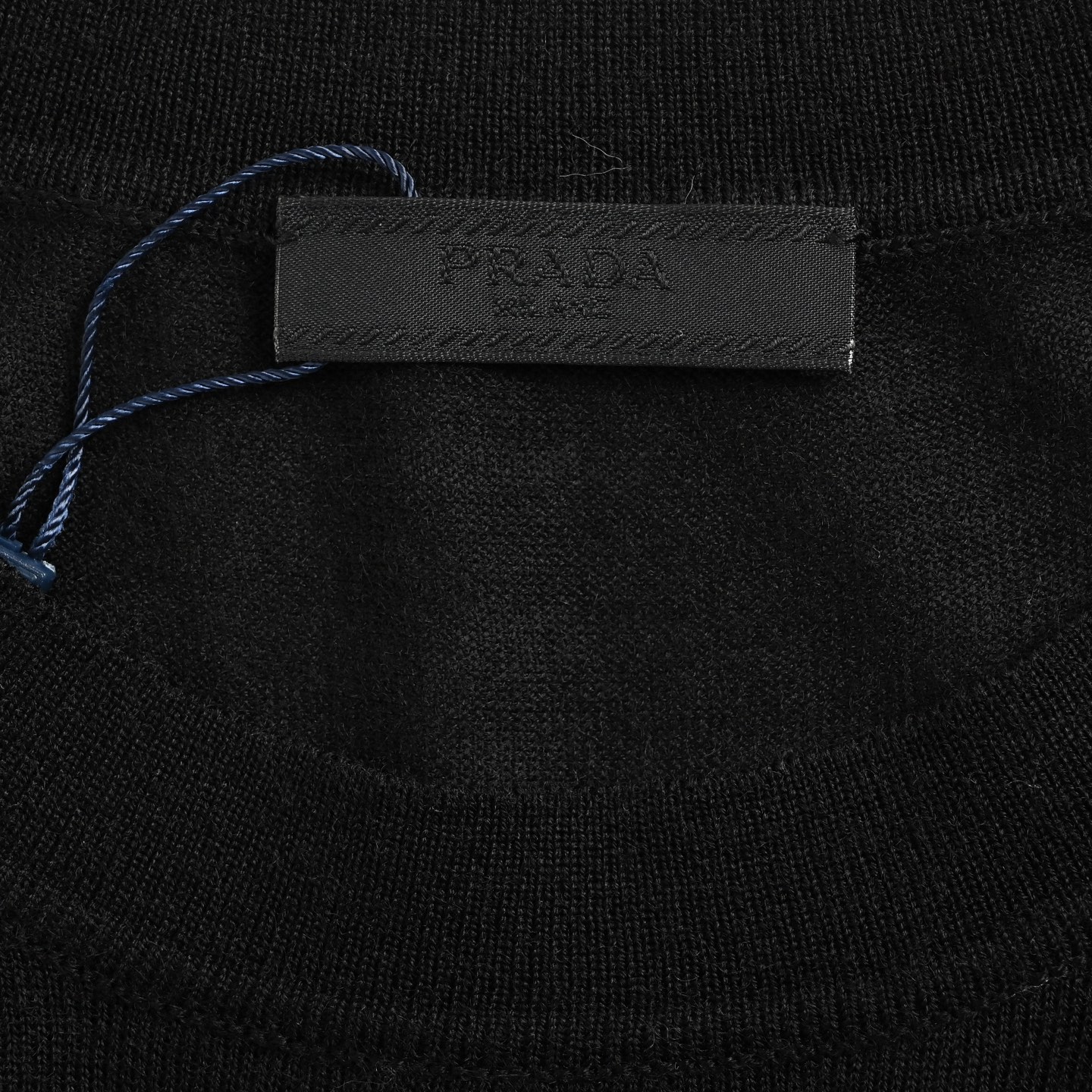 Prada/普拉达 倒三角刺绣针织短袖