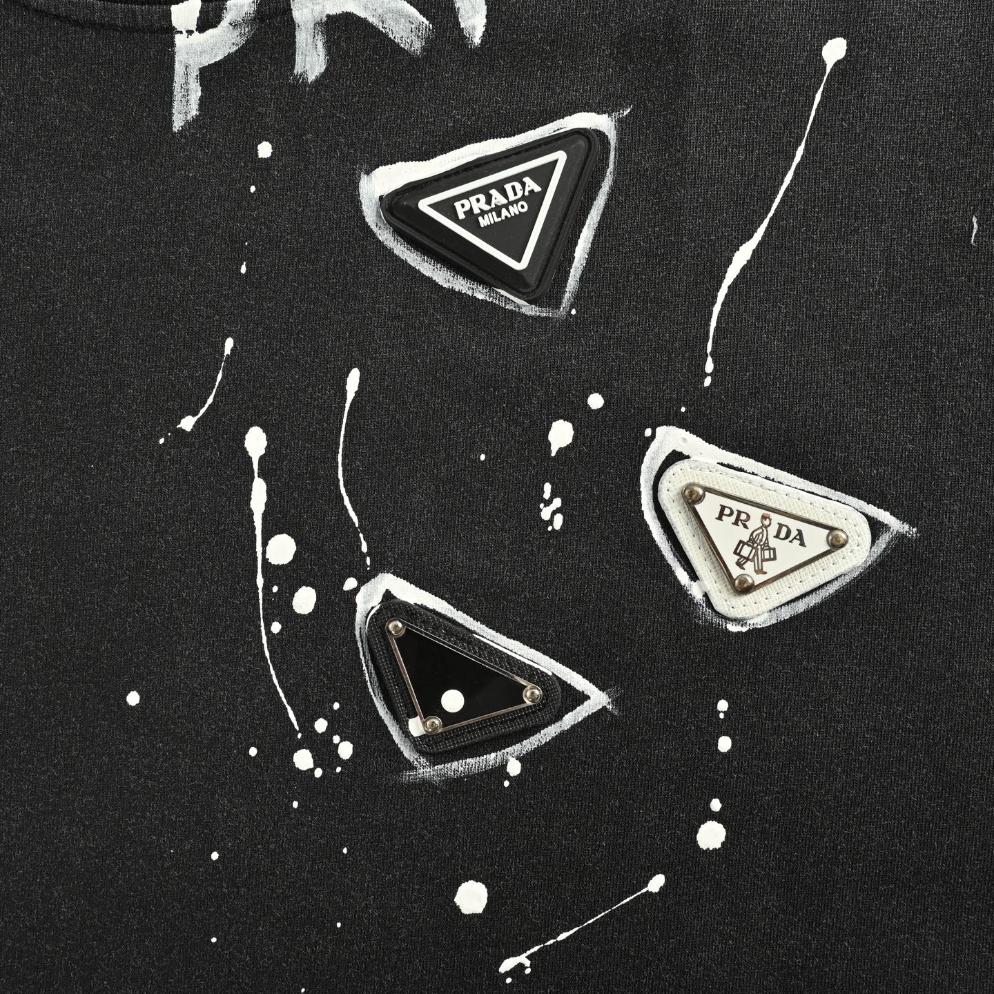 Prada Hand-Painted Logo Graphic Tee - Gradient Wash, Relaxed Fit, Cotton Fabric 8 i1747565749529 5541 0 7