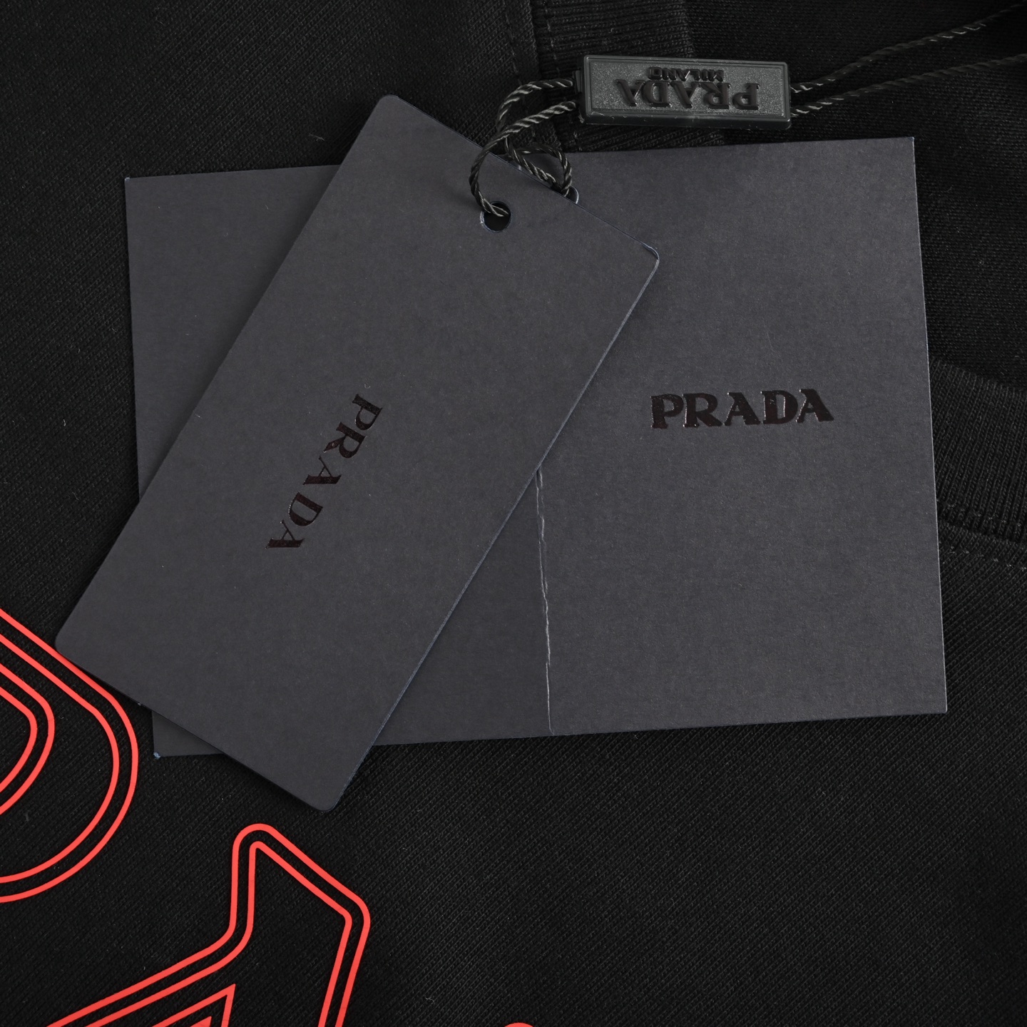 Prada/普拉达 25ss 镂空字母印花logo短袖