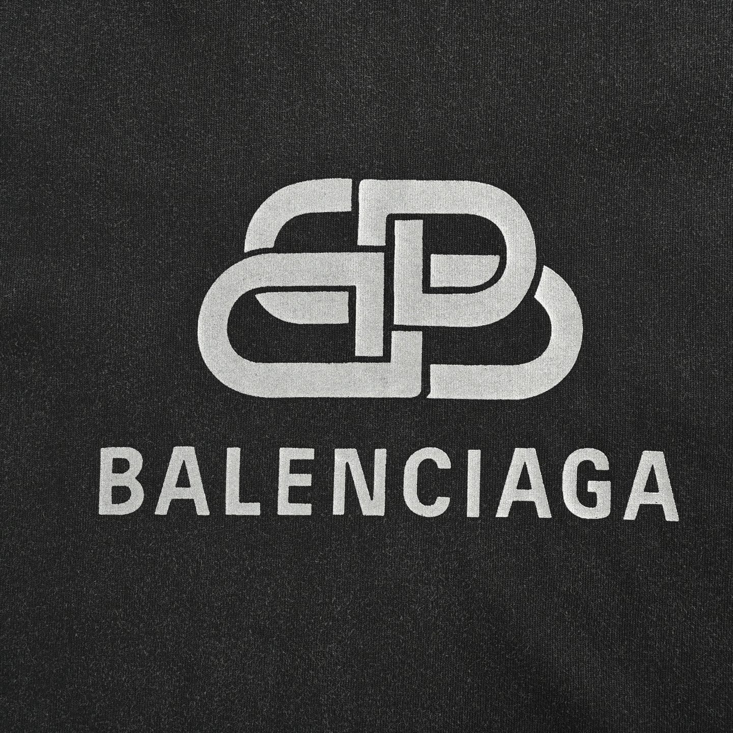 Balenciaga/巴黎世家 经典做旧锁扣水洗短袖
