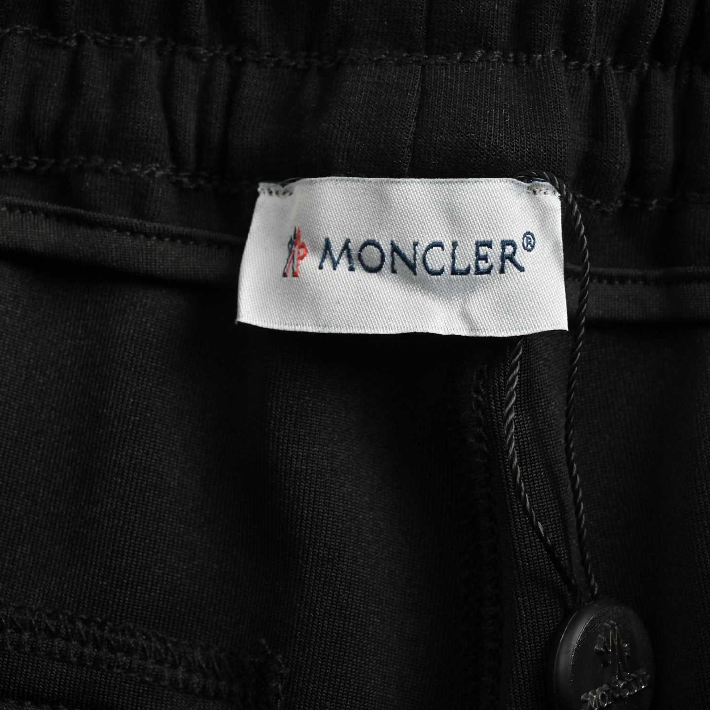 MONCLER/蒙口 25ss 撞色拼接小标logo刺绣短裤 黑色 杏色-Chinese UA Cheap High Quatity Brand Clothes Bags handbags Sneakers wholesale wholesaler seller from China Factory suppliers Fashion Clothing Shoes best Quality Beautiful Price MONCLER/蒙口 25ss 撞色拼接小标logo刺绣短裤 黑色 杏色