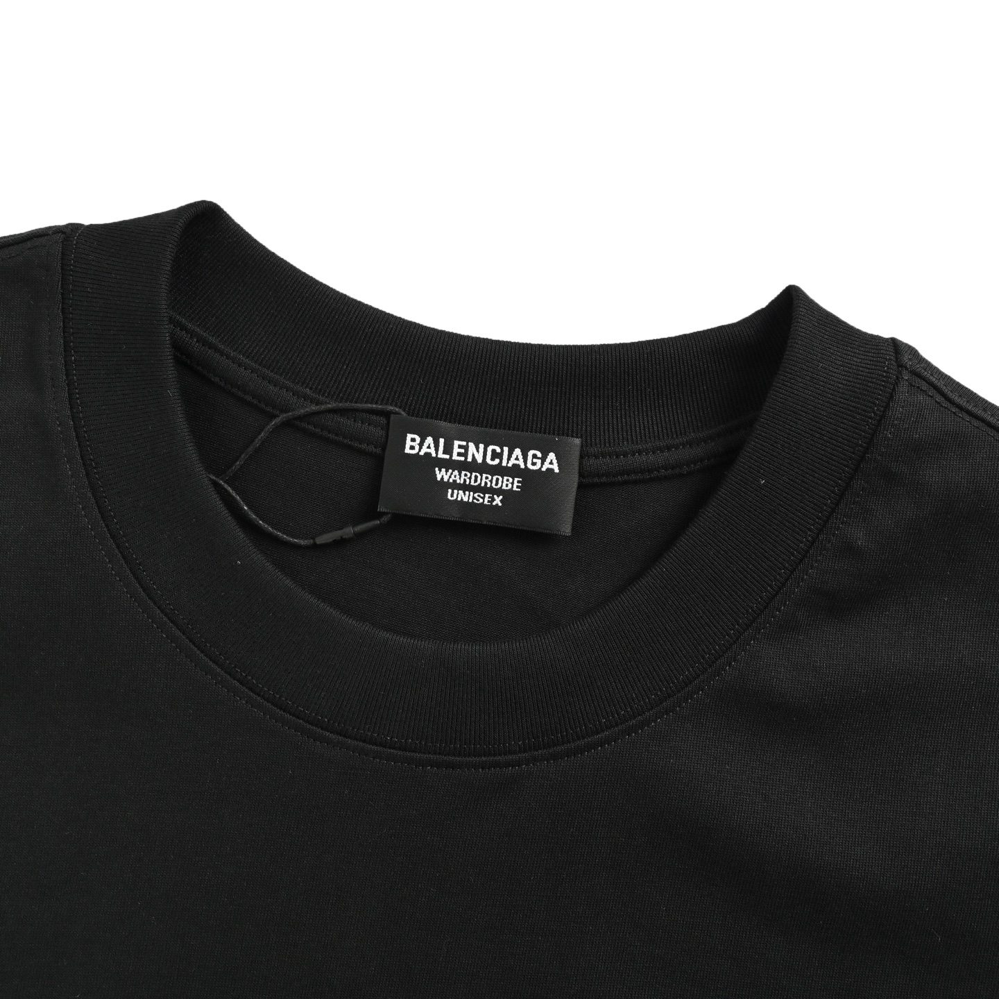 Balenciaga/巴黎世家 25ss 错位字母logo刺绣短袖 胸前是经典的logo