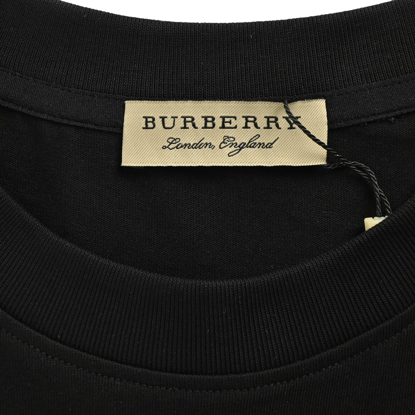 Burberry/巴宝莉 25ss 圆圈战马发泡印花短袖 Burberry 立体战马T恤