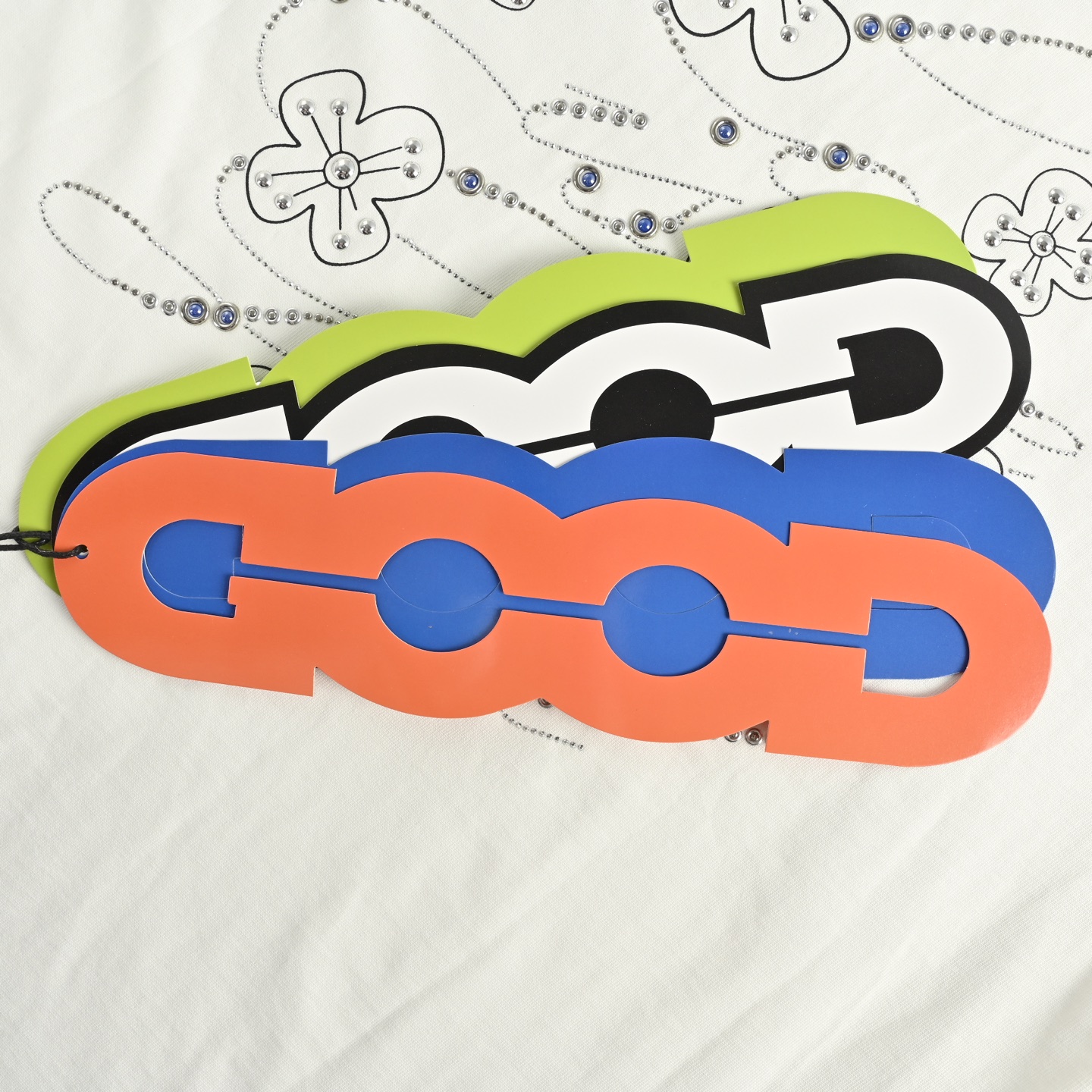 GOODBRAND GOOD花体烫片花卉短袖 黑色 白色-Chinese UA Cheap High Quatity Brand Clothes Bags handbags Sneakers wholesale wholesaler seller from China Factory suppliers Fashion Clothing Shoes best Quality Beautiful Price GOODBRAND GOOD花体烫片花卉短袖 黑色 白色