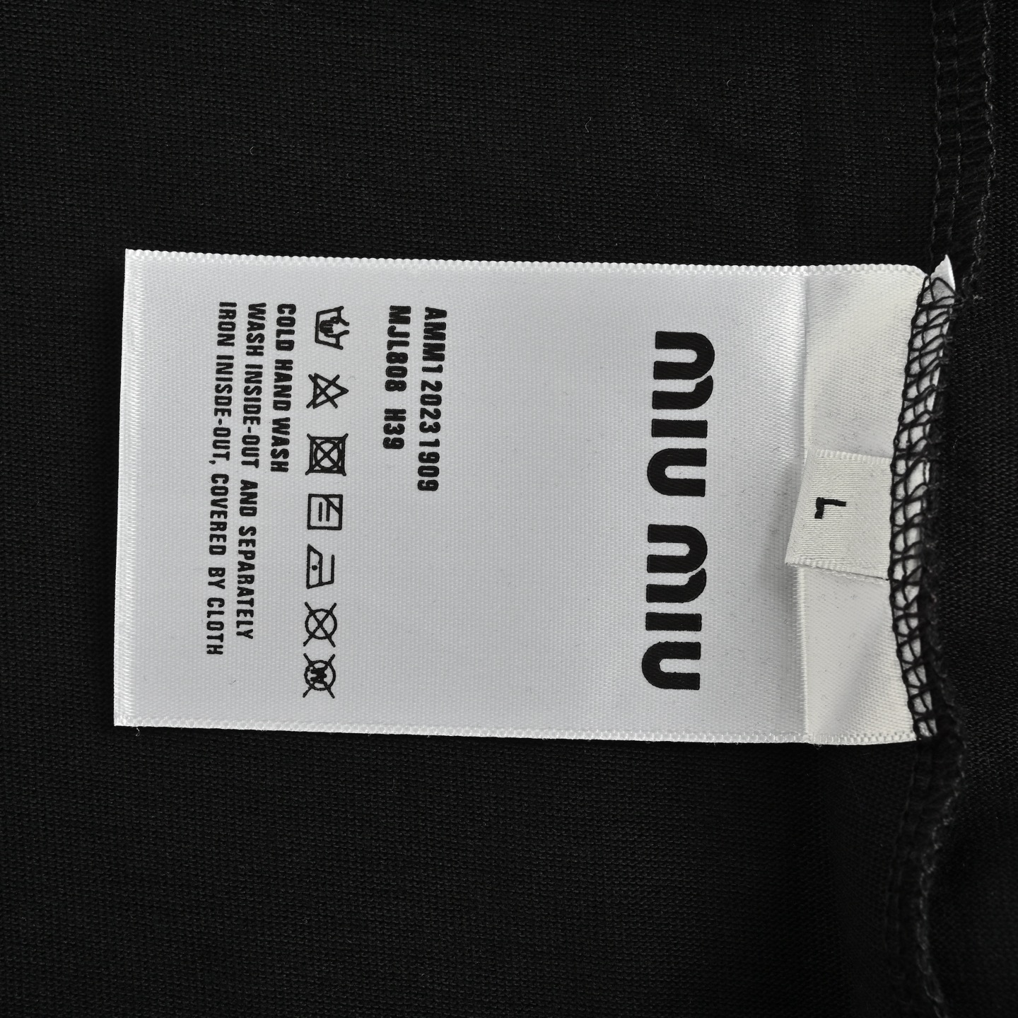 MiuMiu/缪缪 25ss 领口字母印花短袖-Chinese UA Cheap High Quatity Brand Clothes Bags handbags Sneakers wholesale wholesaler seller from China Factory suppliers Fashion Clothing Shoes best Quality Beautiful Price MiuMiu/缪缪 25ss 领口字母印花短袖