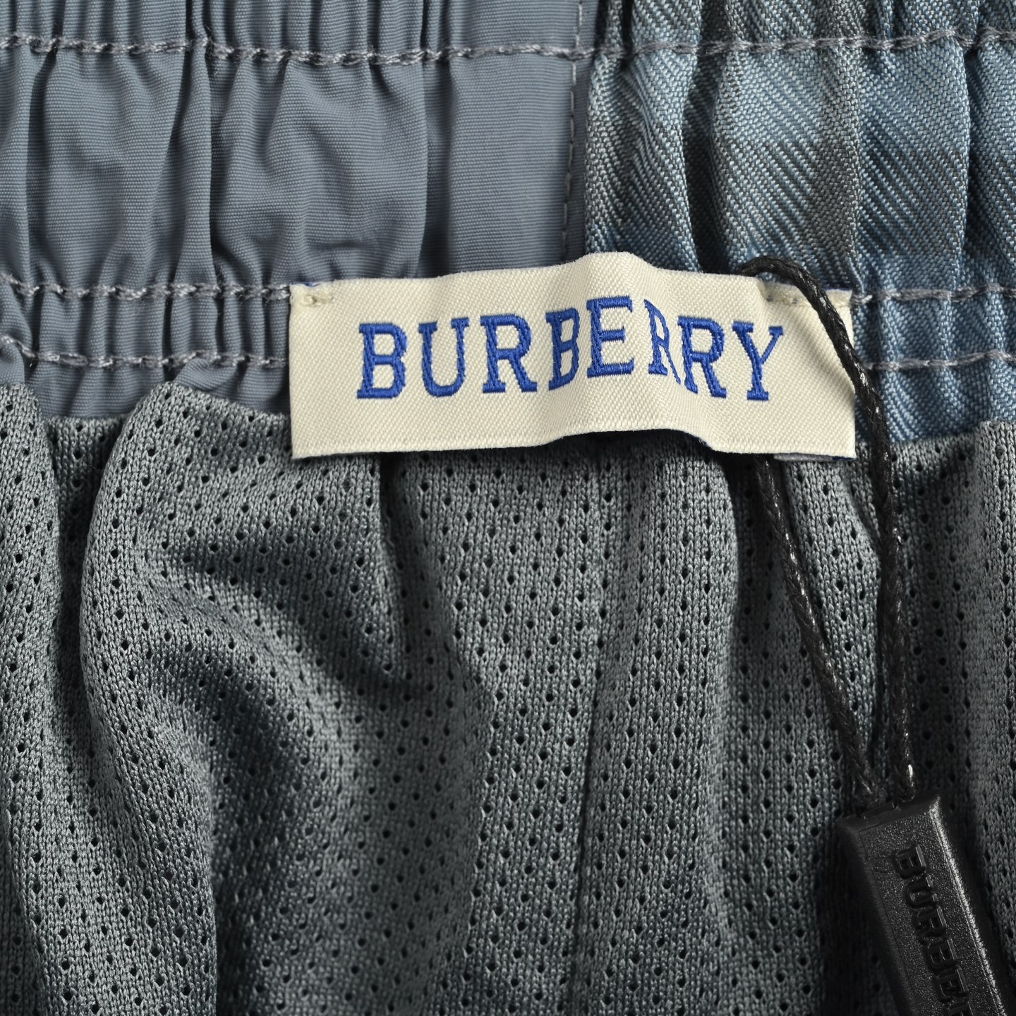 Burberry/巴宝莉 经典斜格纹拼接沙滩短裤