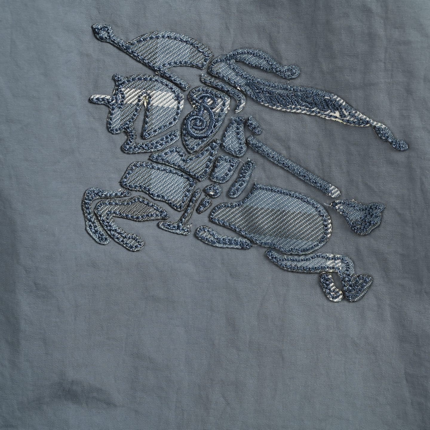 Burberry/巴宝莉 经典斜格纹拼接沙滩短裤