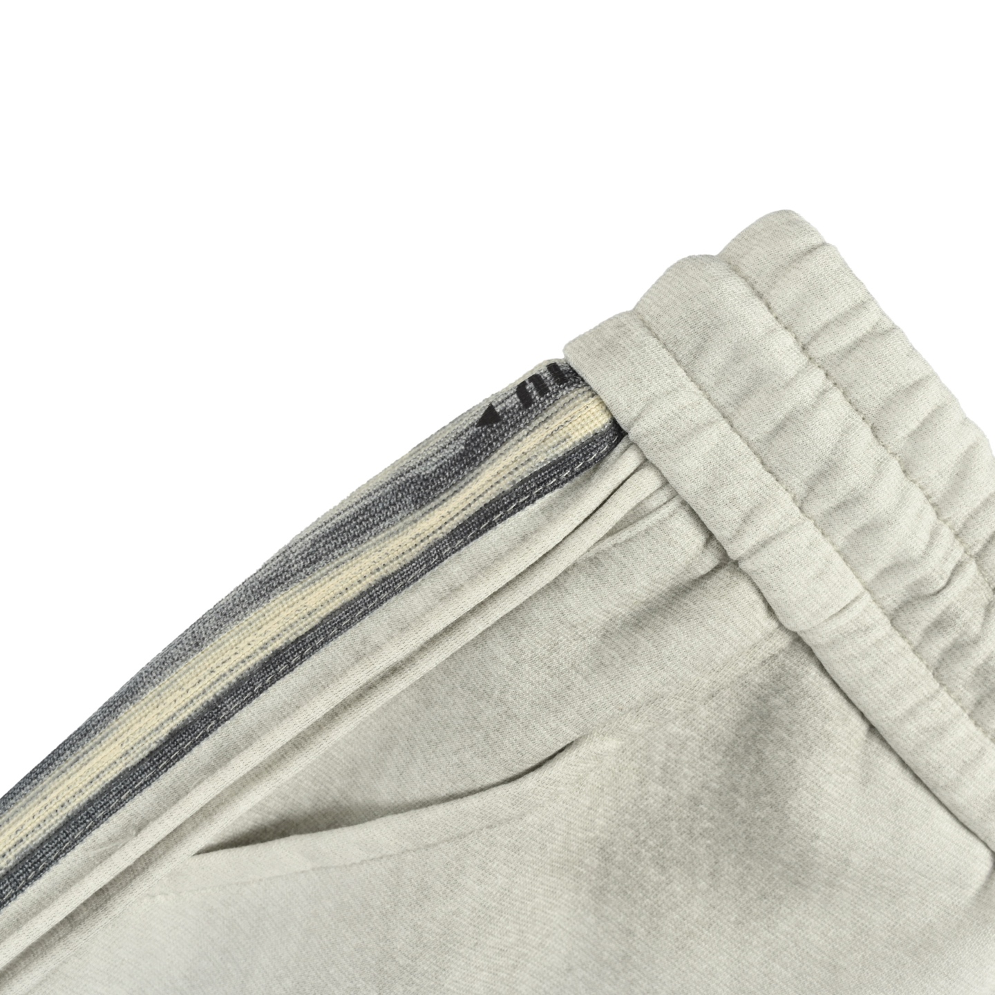 Miu Miu/缪缪 水洗刺绣徽标短裤