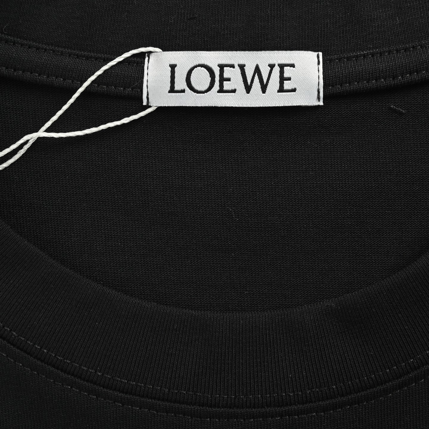 Loewe/罗意威 25ss 胶带四叶草印花短袖