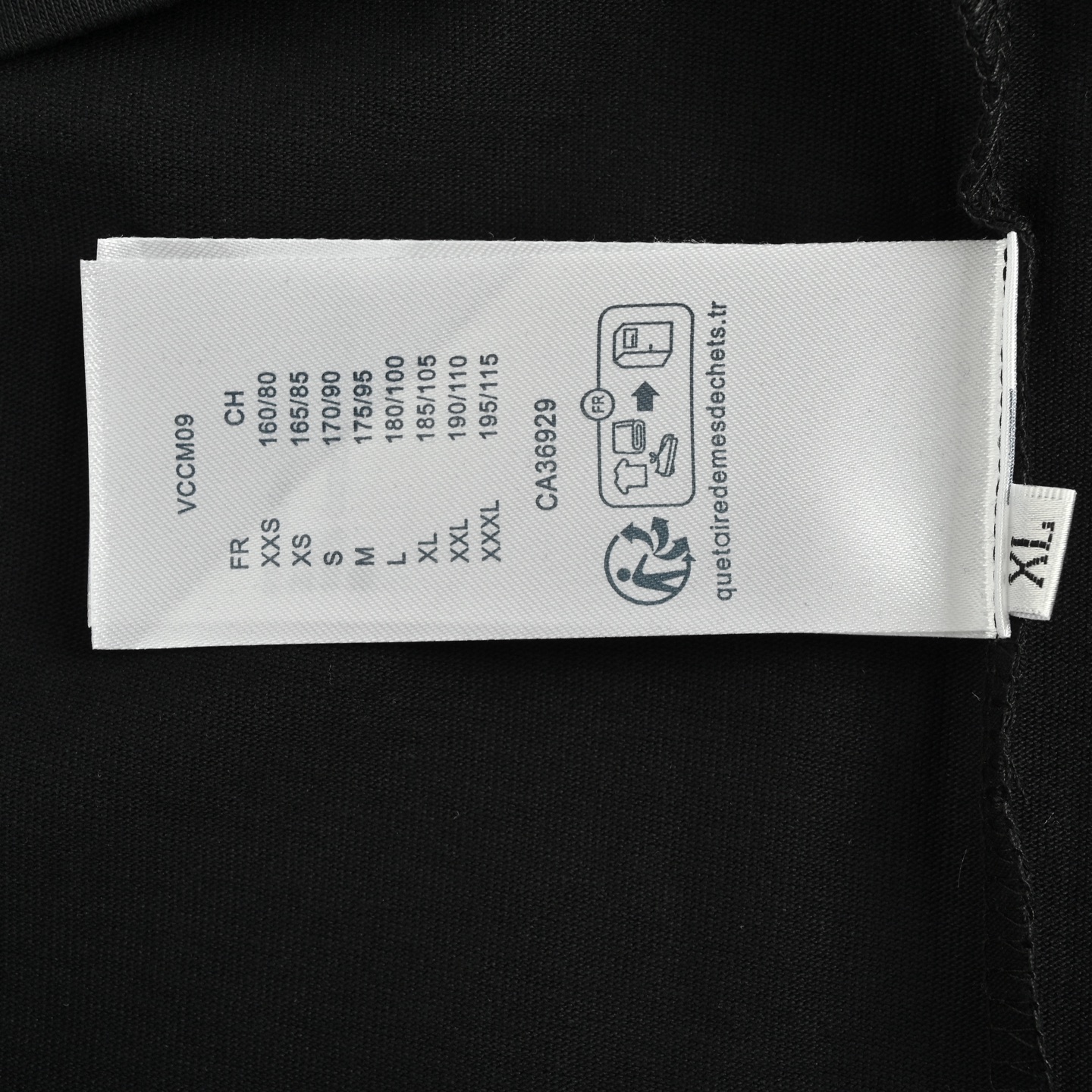 Louis Vuitton/路易威登 25ss 肩膀十字花压胶短袖