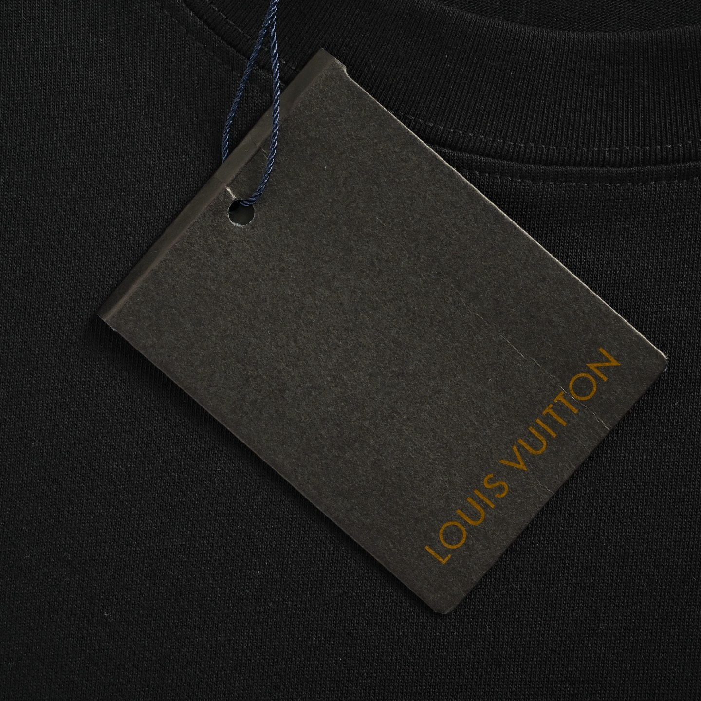 Louis Vuitton/路易威登 25ss 肩膀十字花压胶短袖