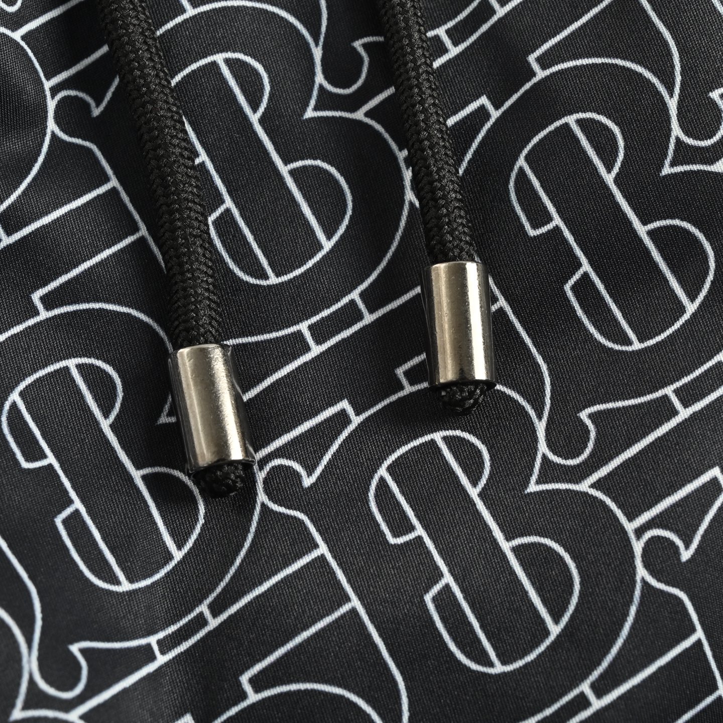 Burberry/巴宝莉 25ss 满印徽标沙滩短裤-Chinese UA Cheap High Quatity Brand Clothes Bags handbags Sneakers wholesale wholesaler seller from China Factory suppliers Fashion Clothing Shoes best Quality Beautiful Price Burberry/巴宝莉 25ss 满印徽标沙滩短裤