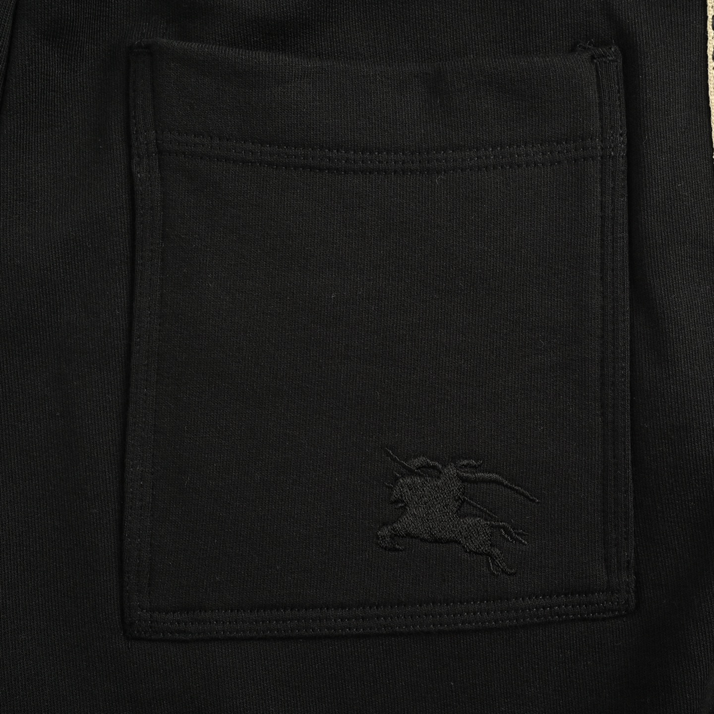 Burberry/巴宝莉 骑士侧格纹织带短裤-Chinese UA Cheap High Quatity Brand Clothes Bags handbags Sneakers wholesale wholesaler seller from China Factory suppliers Fashion Clothing Shoes best Quality Beautiful Price Burberry/巴宝莉 骑士侧格纹织带短裤