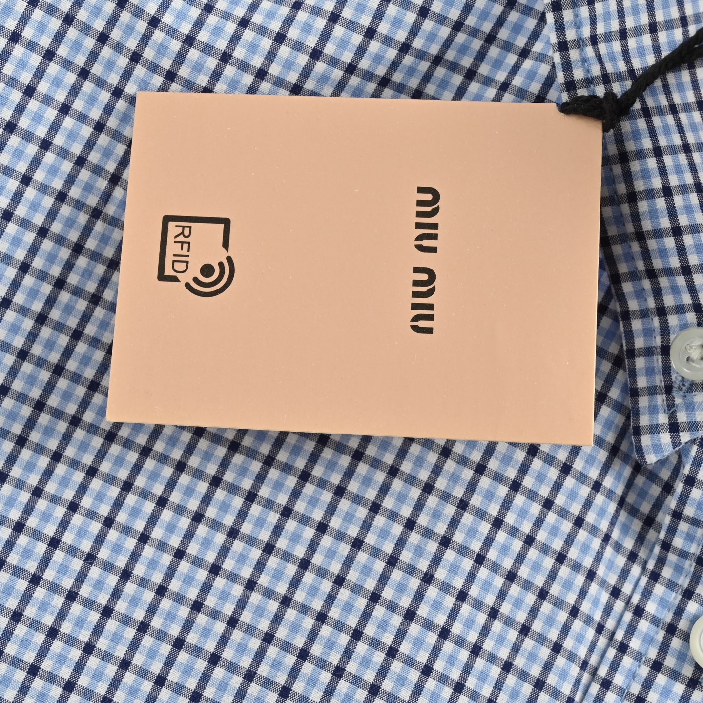 Miu Miu/缪缪 细蓝格纹长袖衬衫-Chinese UA Cheap High Quatity Brand Clothes Bags handbags Sneakers wholesale wholesaler seller from China Factory suppliers Fashion Clothing Shoes best Quality Beautiful Price Miu Miu/缪缪 细蓝格纹长袖衬衫
