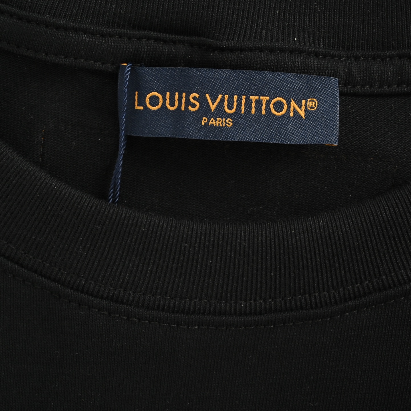 Louis Vuitton/路易威登 24ss 后背太阳发泡印花短袖-Chinese UA Cheap High Quatity Brand Clothes Bags handbags Sneakers wholesale wholesaler seller from China Factory suppliers Fashion Clothing Shoes best Quality Beautiful Price Louis Vuitton/路易威登 24ss 后背太阳发泡印花短袖