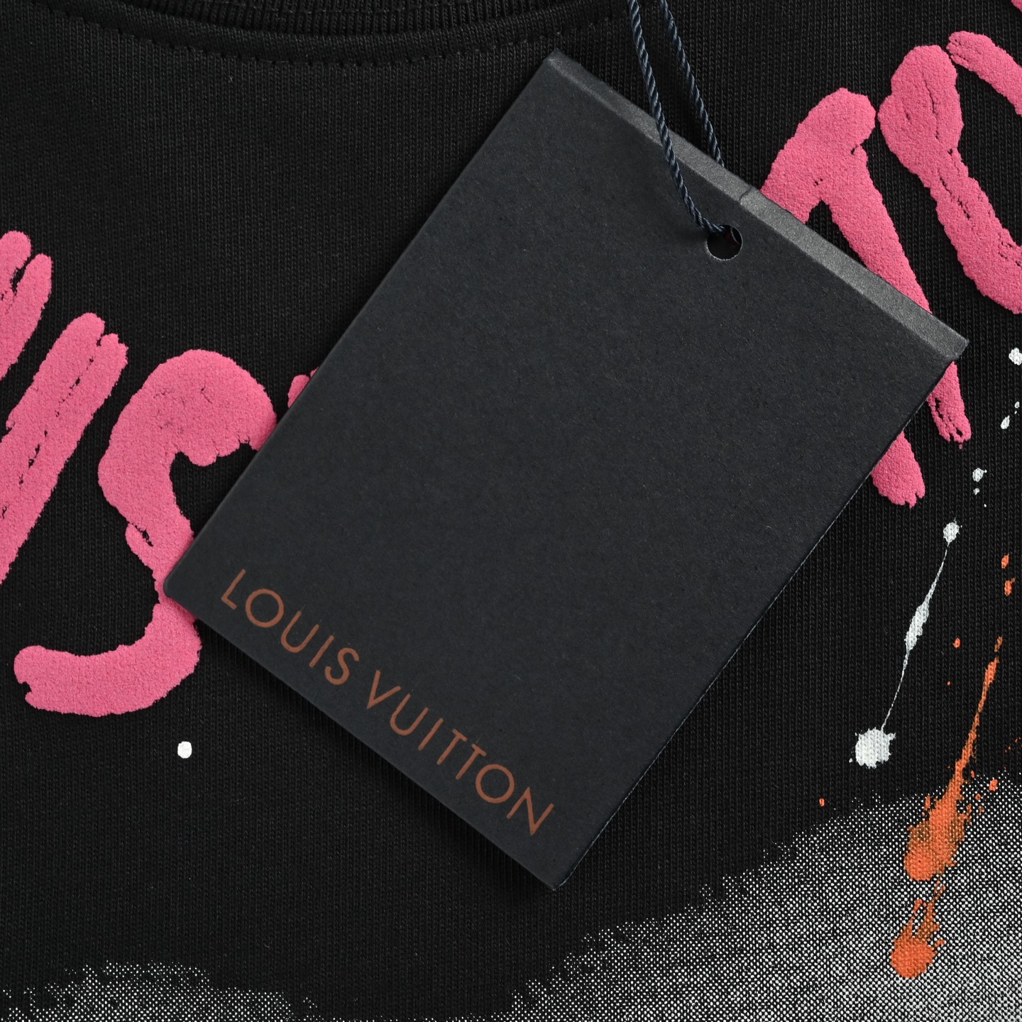 Louis Vuitton/路易威登 25ss 涂鸦logo印花短袖 白色 黑色-Chinese UA Cheap High Quatity Brand Clothes Bags handbags Sneakers wholesale wholesaler seller from China Factory suppliers Fashion Clothing Shoes best Quality Beautiful Price Louis Vuitton/路易威登 25ss 涂鸦logo印花短袖 白色 黑色