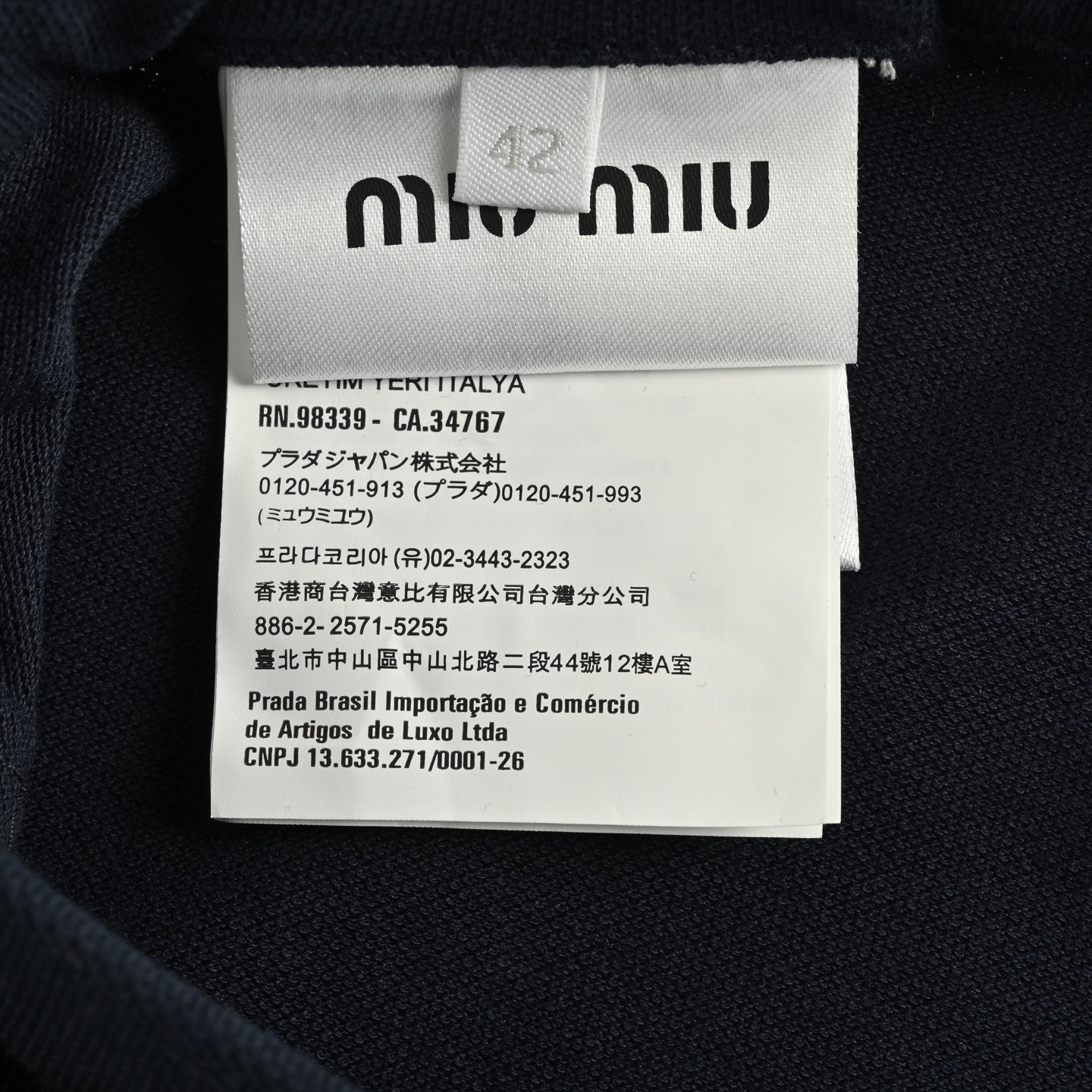Miu Miu/缪缪 25ss 小字母刺绣短裤