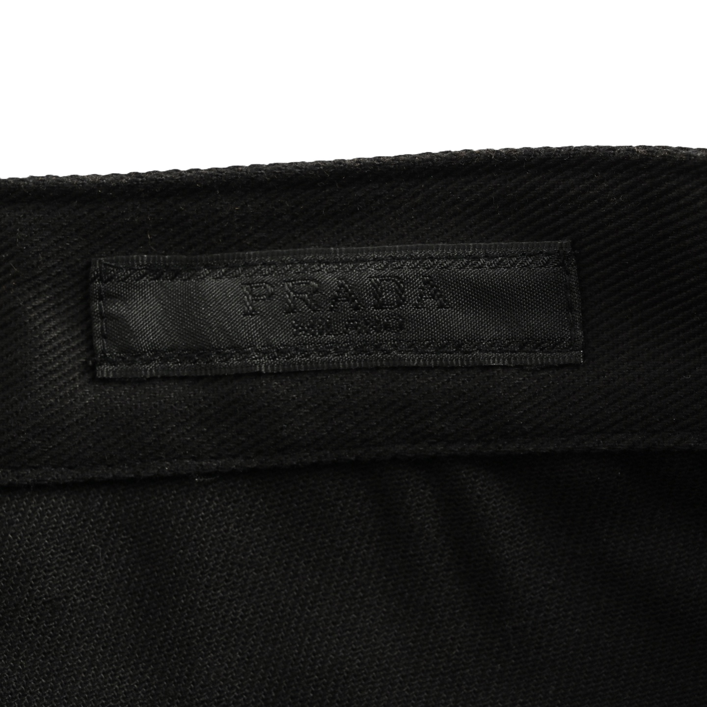 Prada/普拉达 25ss 口袋三角标工装短裤