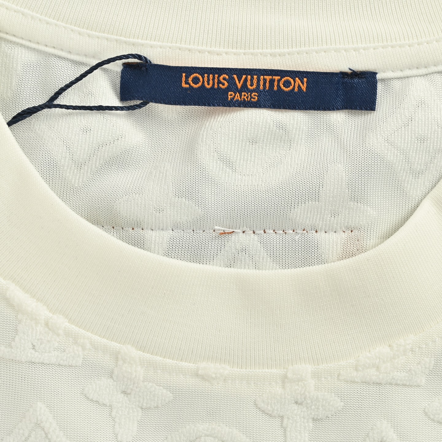 Louis Vuitton/路易威登 25ss 凹凸满印老花提花短袖 白色 黑色