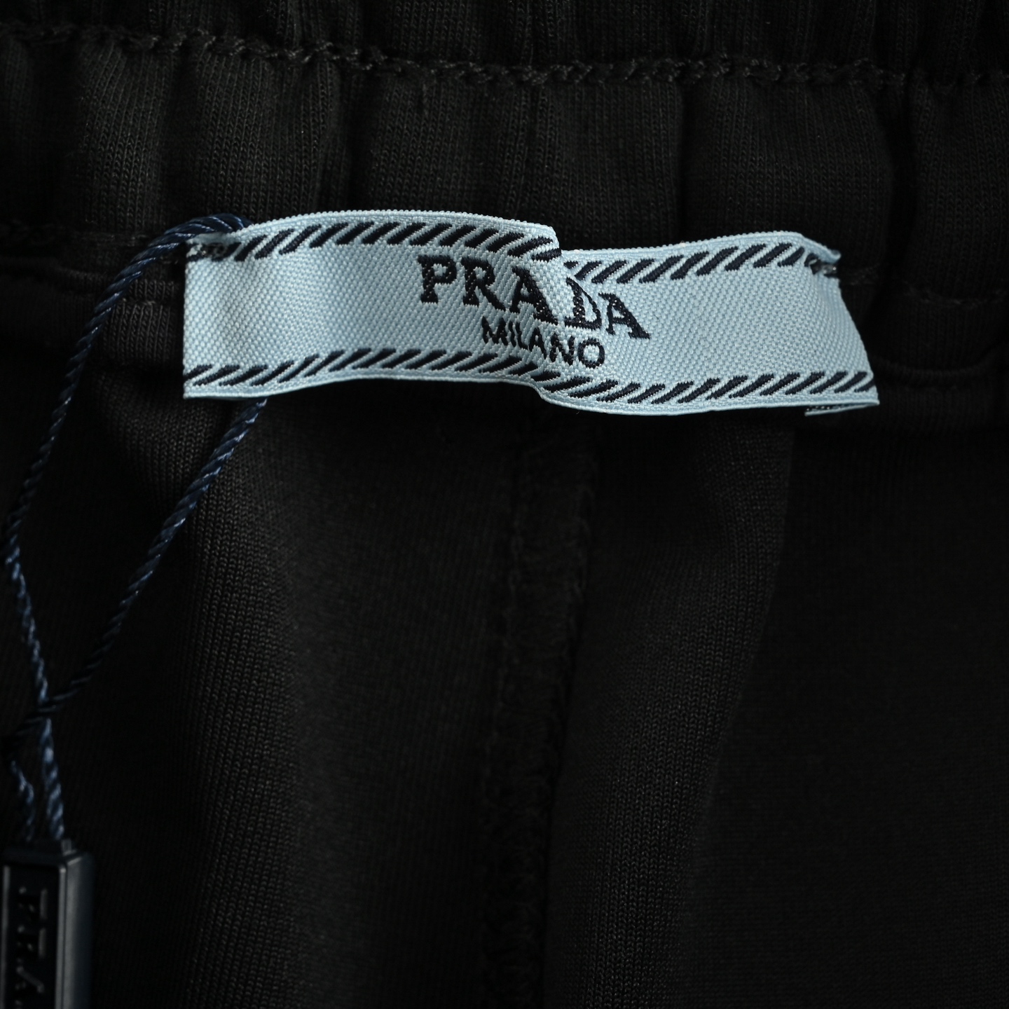 Prada/普拉达 25ss logo织带拼接三角标短裤 绿色 黑色