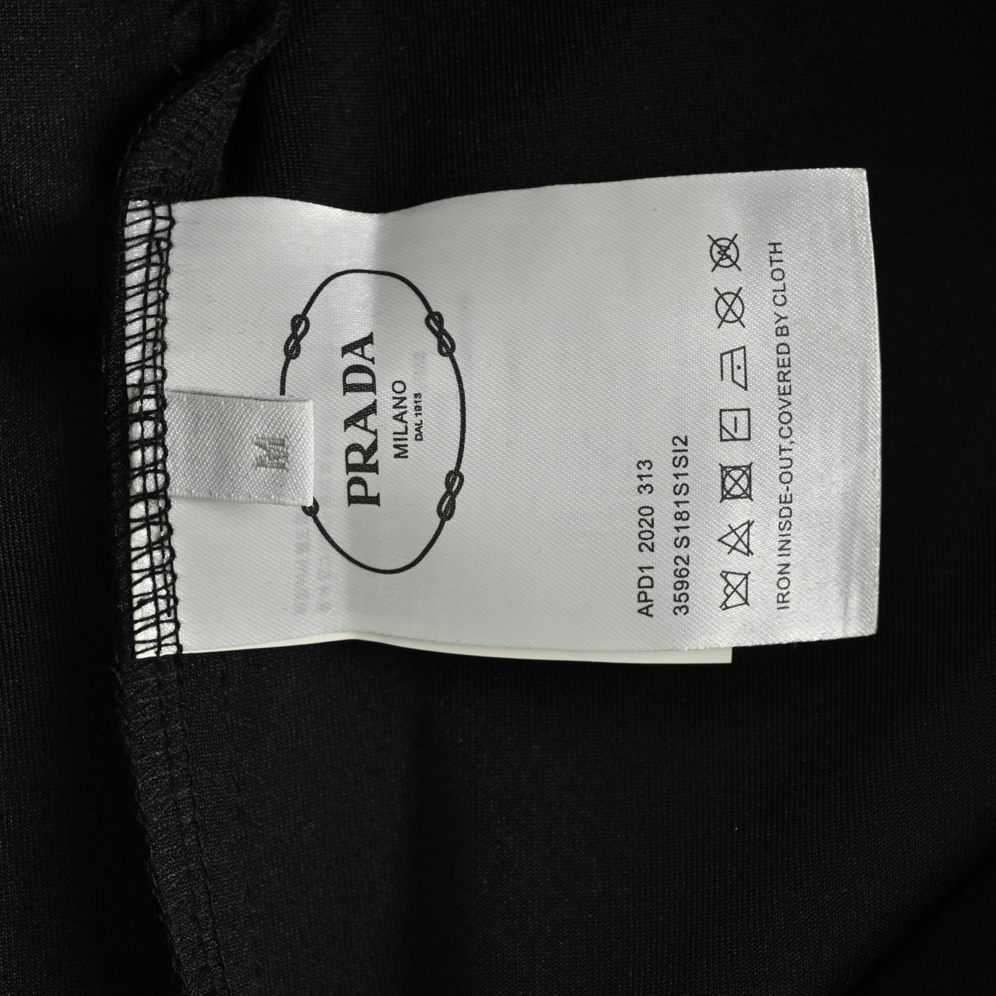 Prada/普拉达 25ss 三角标红胶条logo短裤 白色 黑色-Chinese UA Cheap High Quatity Brand Clothes Bags handbags Sneakers wholesale wholesaler seller from China Factory suppliers Fashion Clothing Shoes best Quality Beautiful Price Prada/普拉达 25ss 三角标红胶条logo短裤 白色 黑色