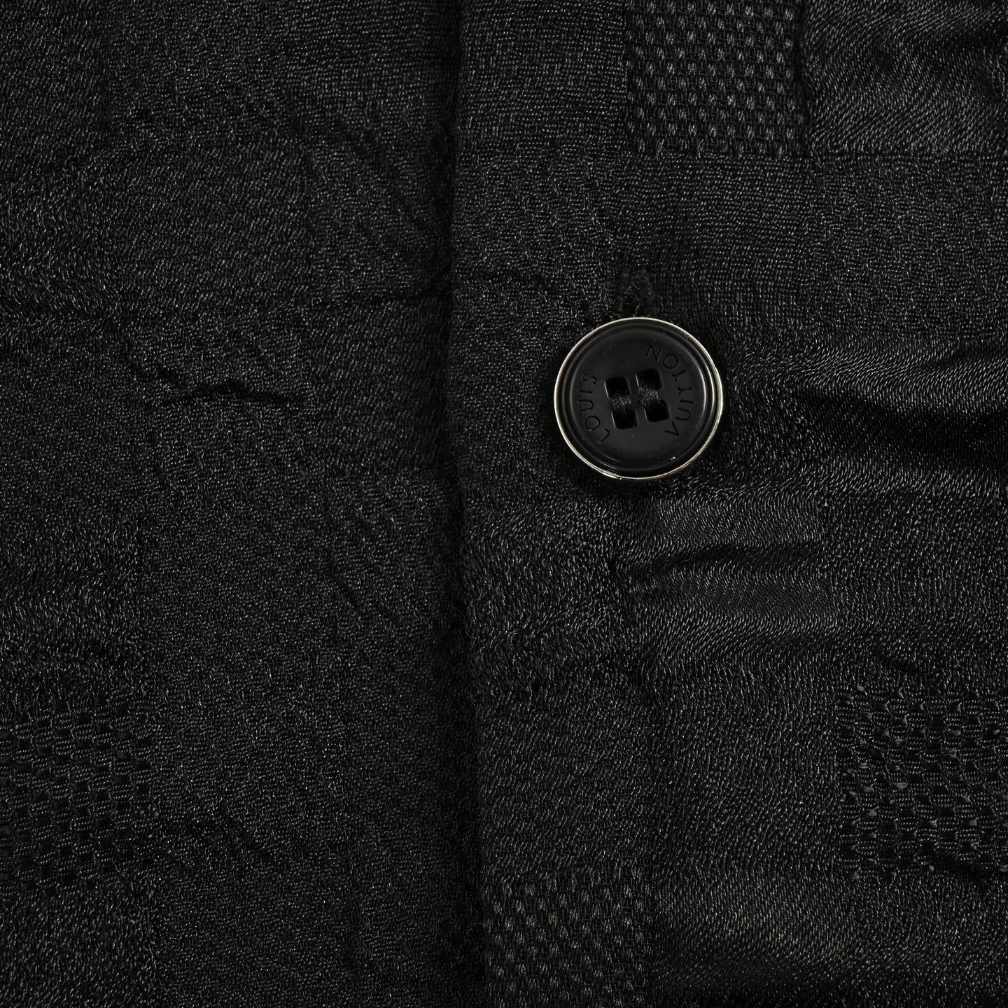 Louis Vuitton/路易威登 25ss 棋盘格提花套装短袖衬衫-Chinese UA Cheap High Quatity Brand Clothes Bags handbags Sneakers wholesale wholesaler seller from China Factory suppliers Fashion Clothing Shoes best Quality Beautiful Price Louis Vuitton/路易威登 25ss 棋盘格提花套装短袖衬衫