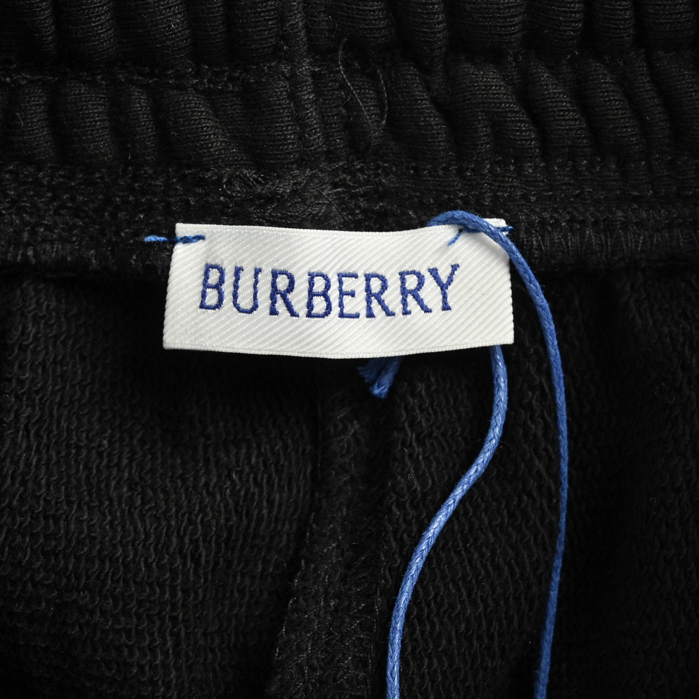 Burberry/巴宝莉 25ss 草写字母植绒logo短裤