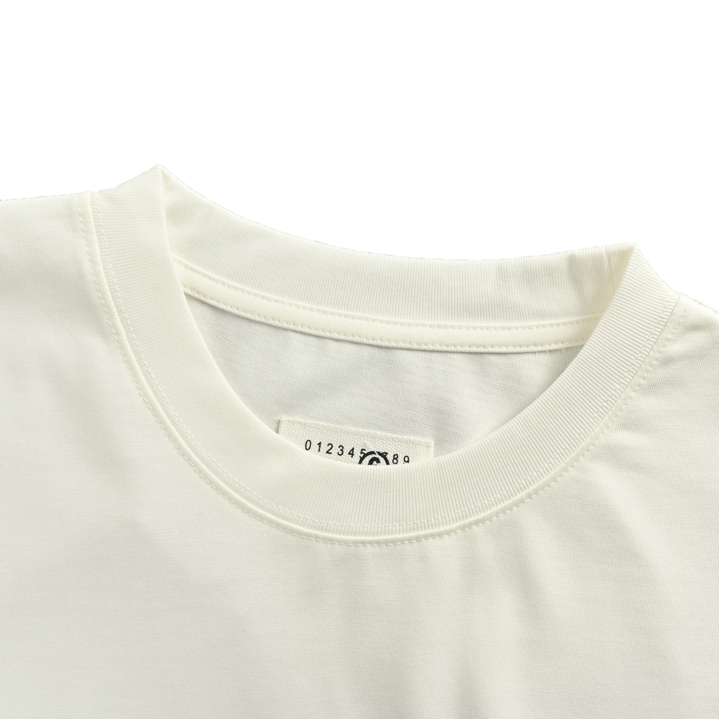 Maison Margiela/马吉拉 25ss 刺绣字母短袖