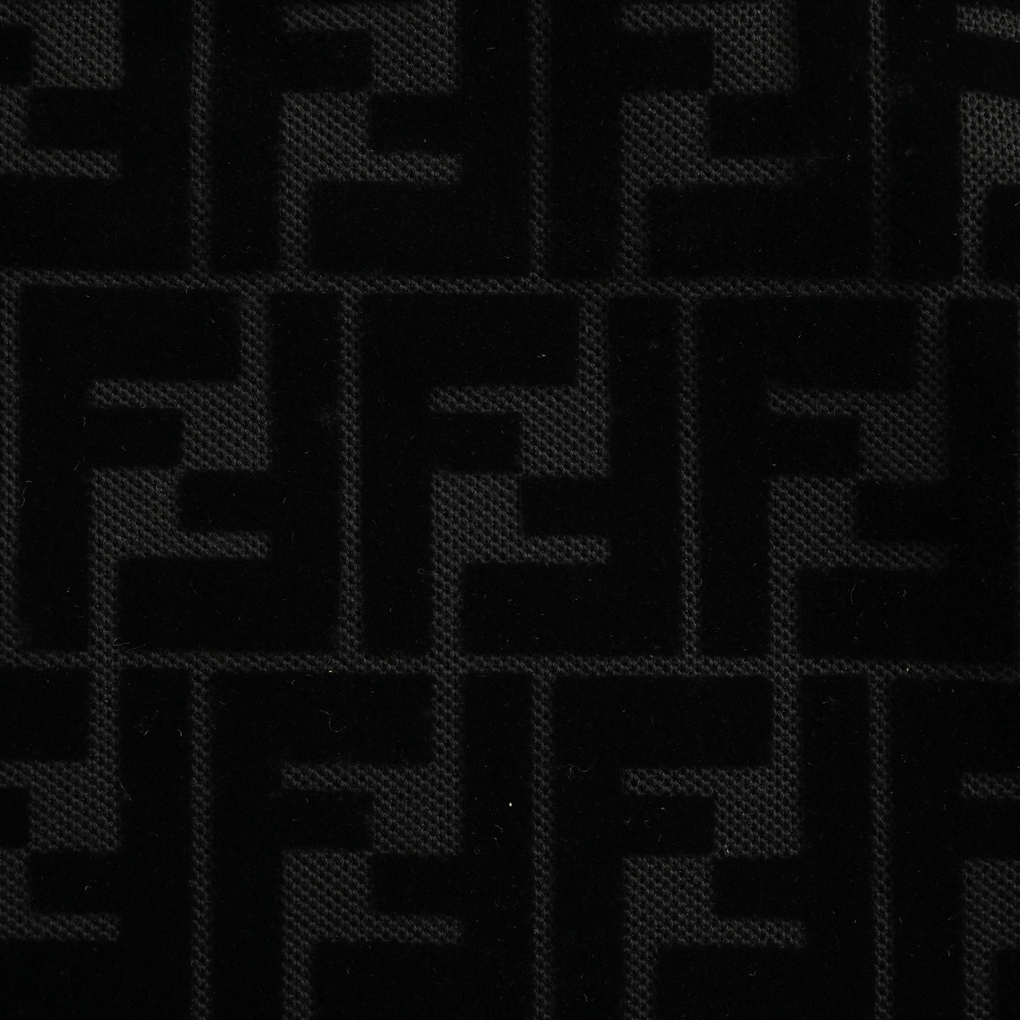 Fendi /芬迪 23ss FF植绒短裤 面料采用黑色棉质双珠地布材质上身质感十足